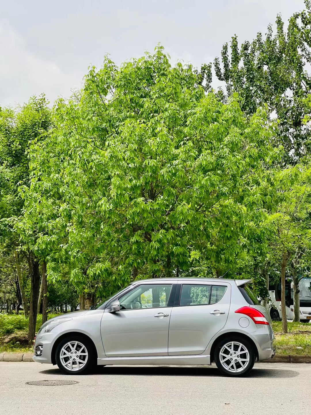 铃木 速翼特 2015 汽车图片 #9