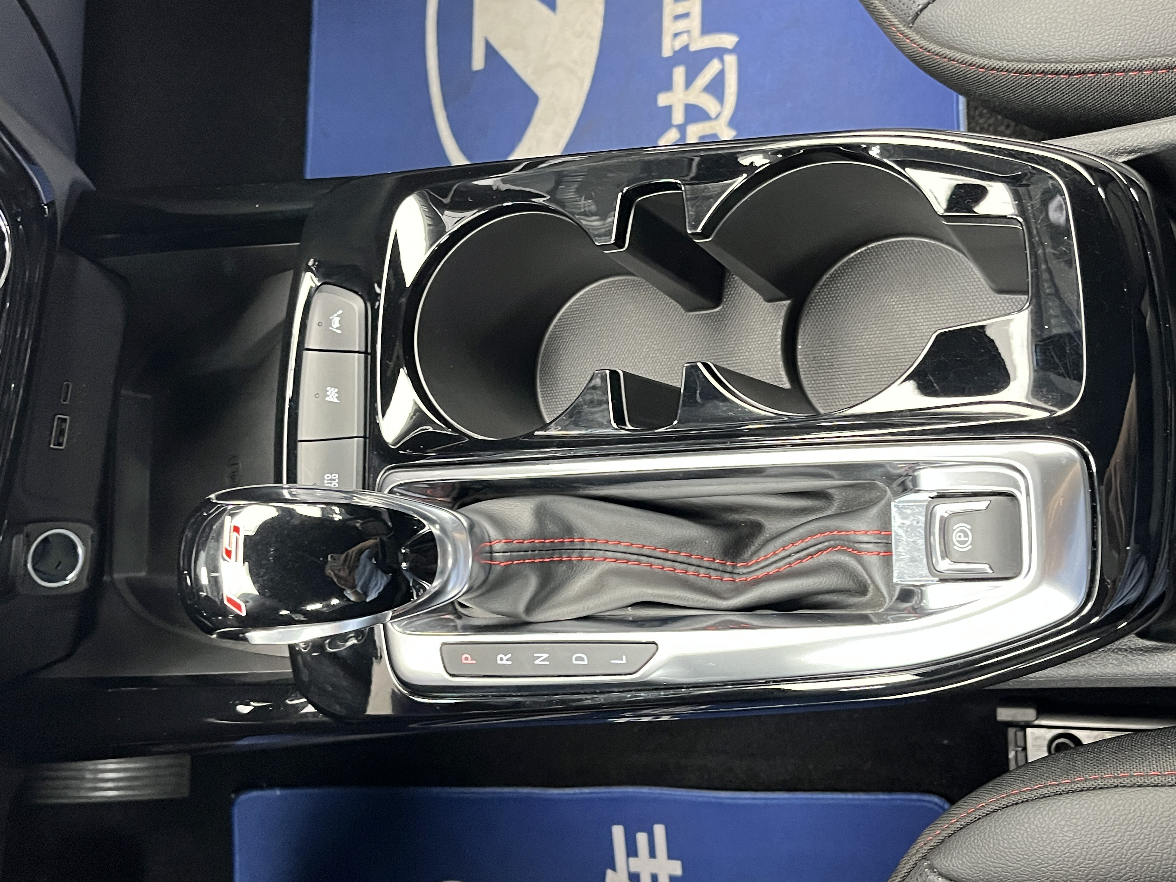 Mercedes-Benz Maybach S Class New Energy 2022 car image #9