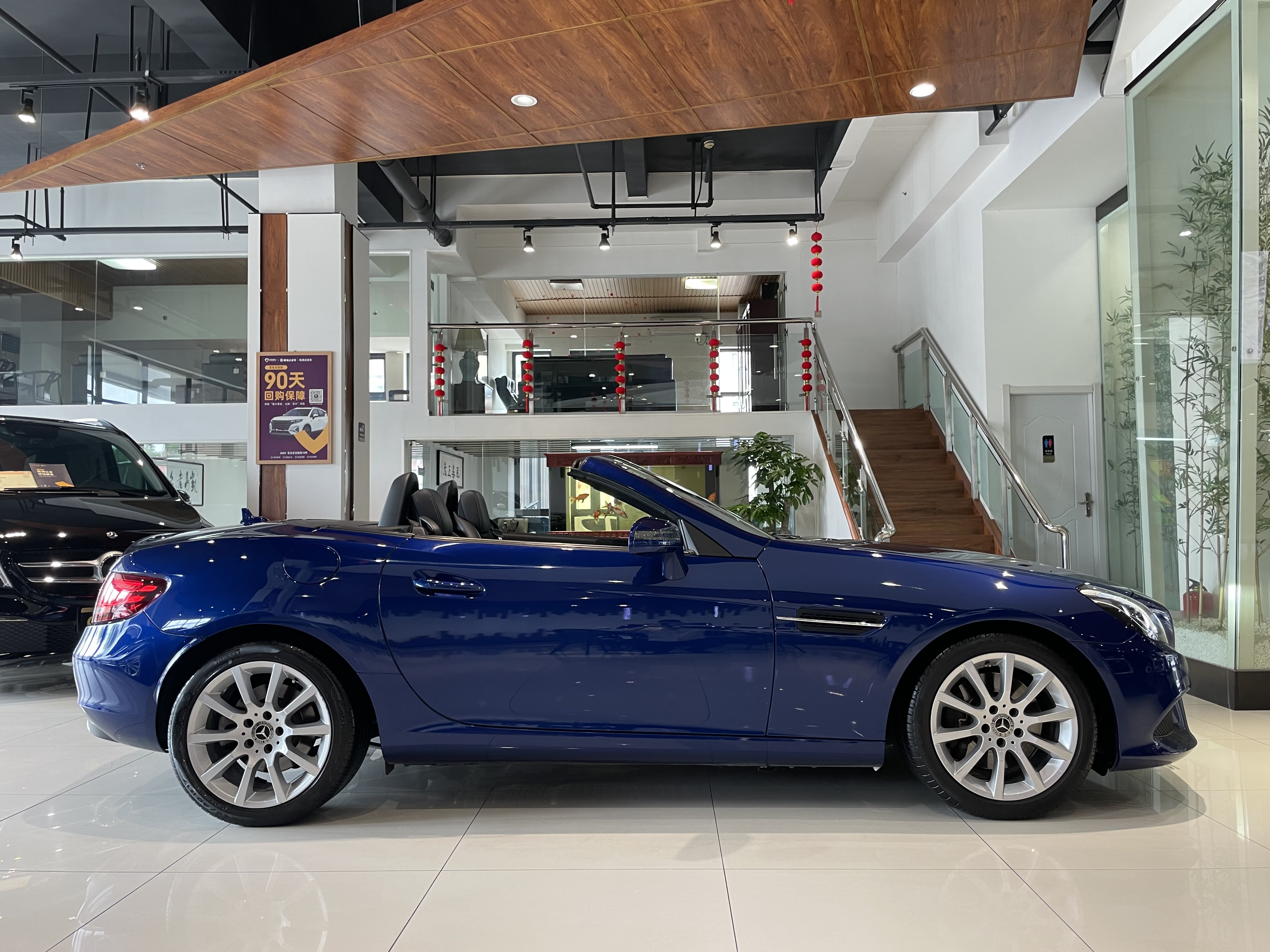 Mercedes-Benz SLC Class 2019 #9 Mercedes-Benz SLC Class 2019 car image #9
