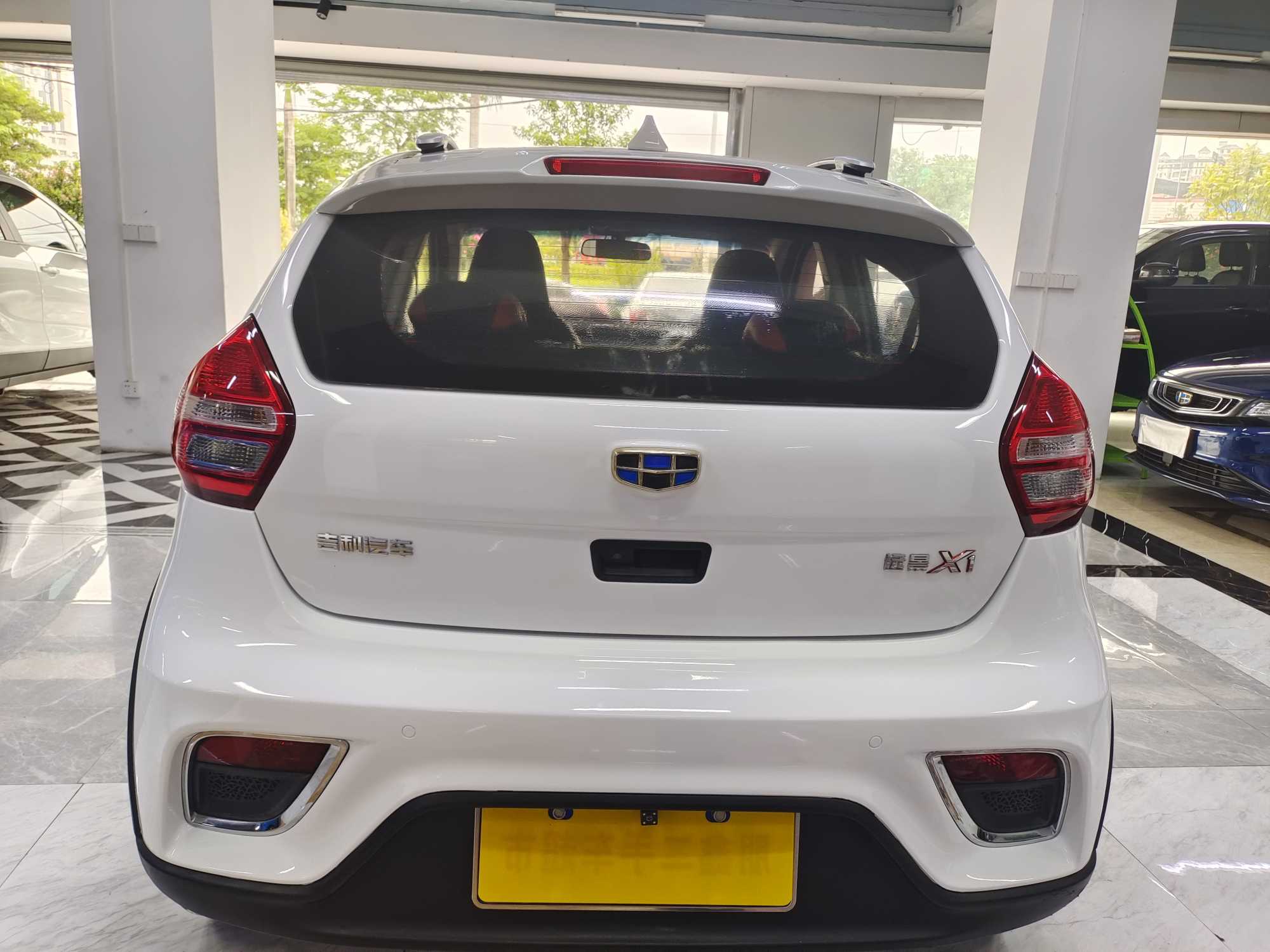 GEELY Vision X1 2018 #9 GEELY Vision X1 2018 car image #9