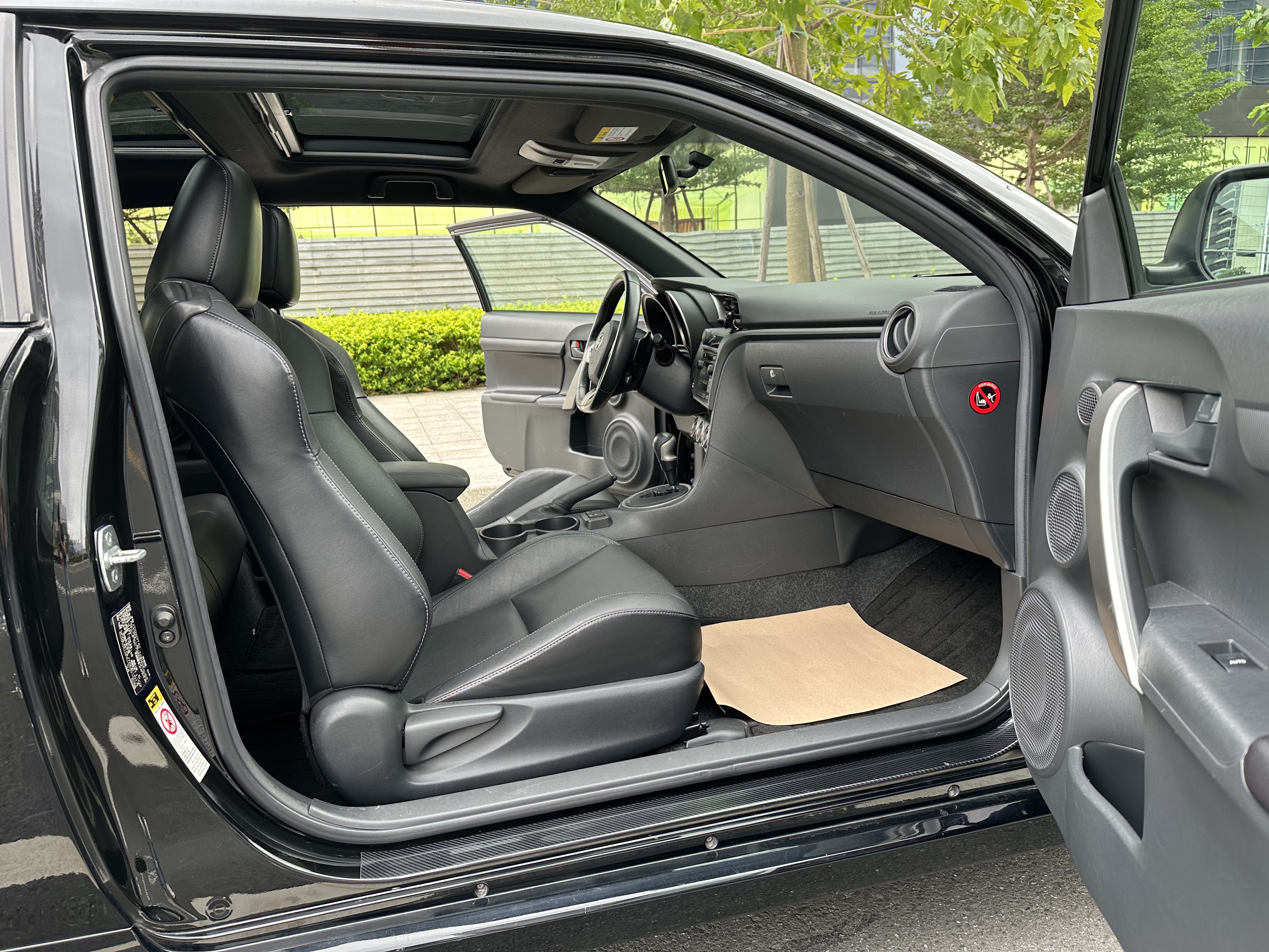 Toyota Zelas 2012 #9 Toyota Zelas 2012 car image #9