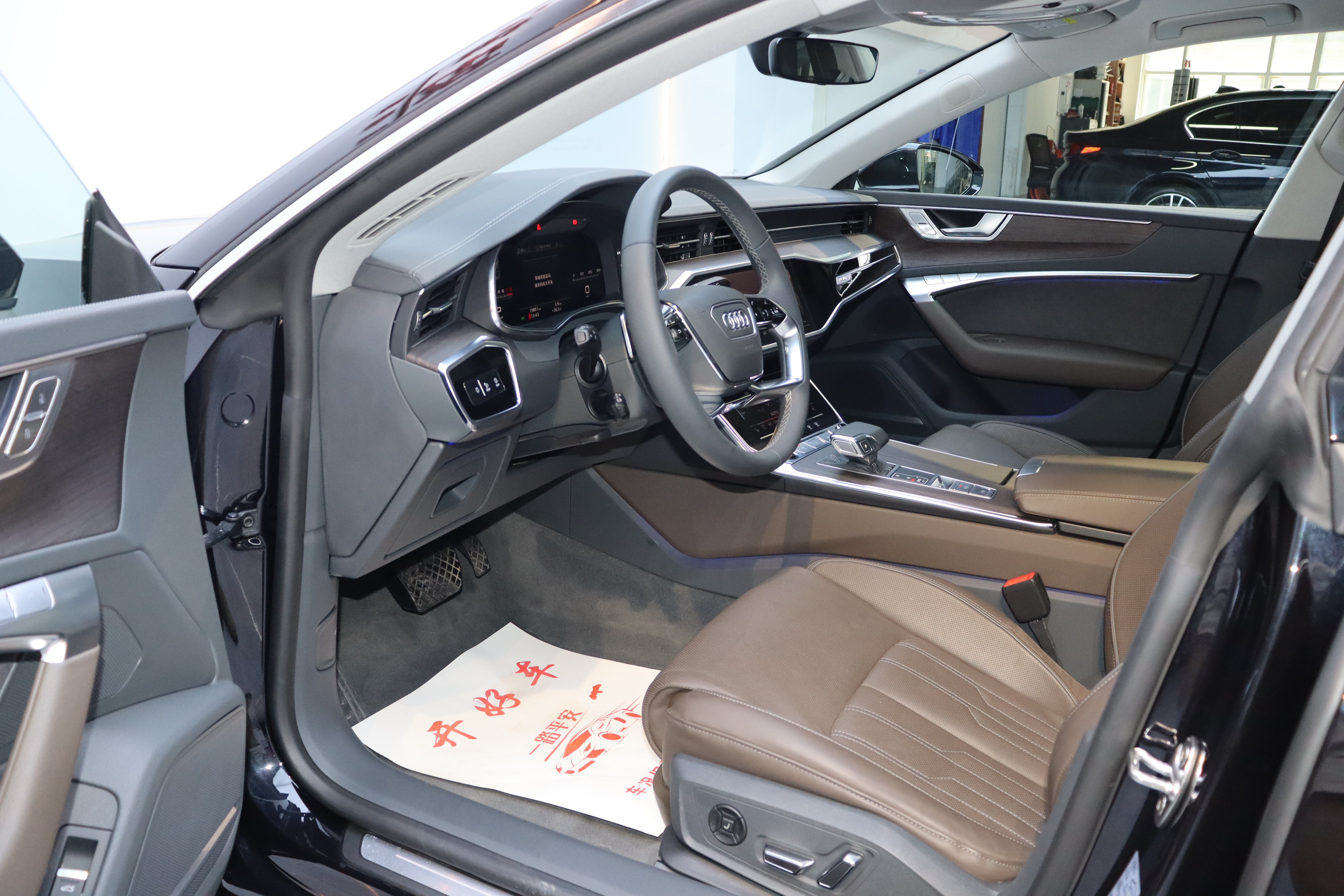 Audi A7L 2022 car image #9