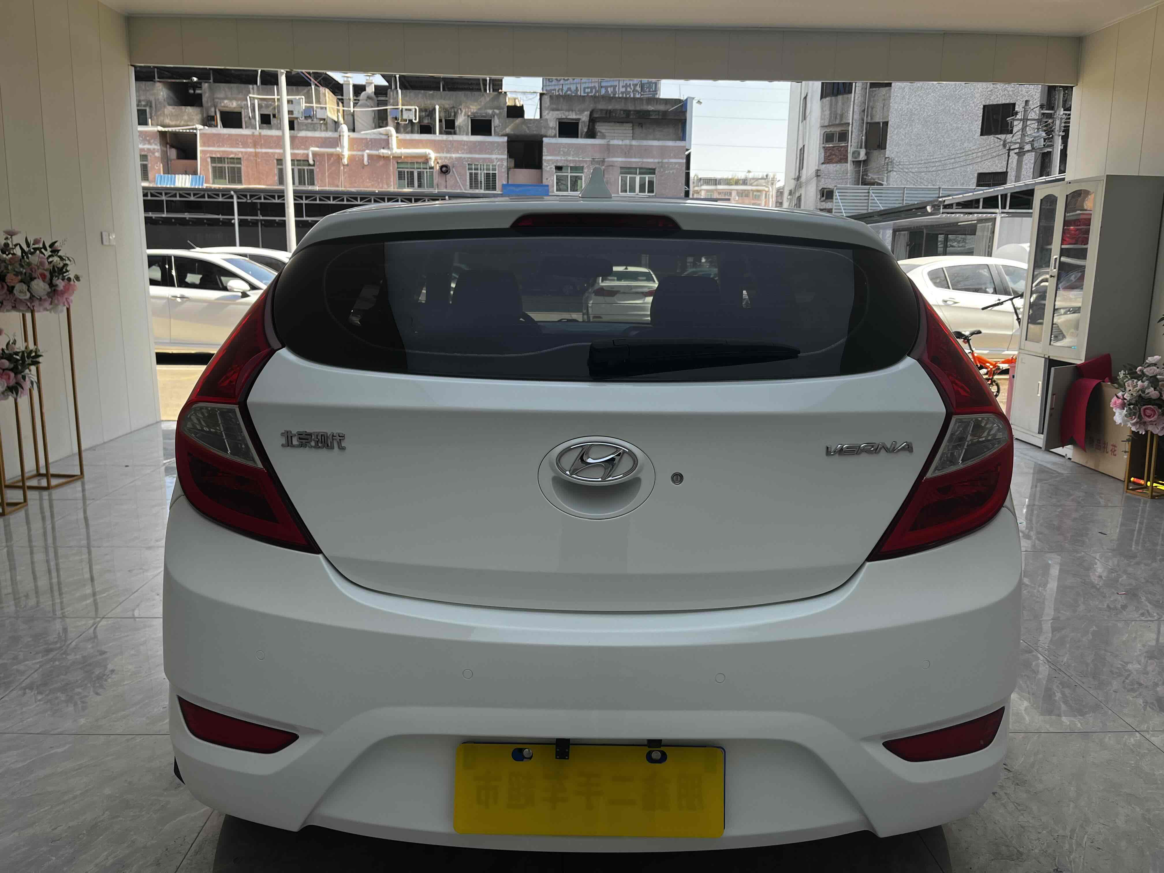 Hyundai Reina Hatchback 2014 #9 Hyundai Reina Hatchback 2014 immagine di auto #9