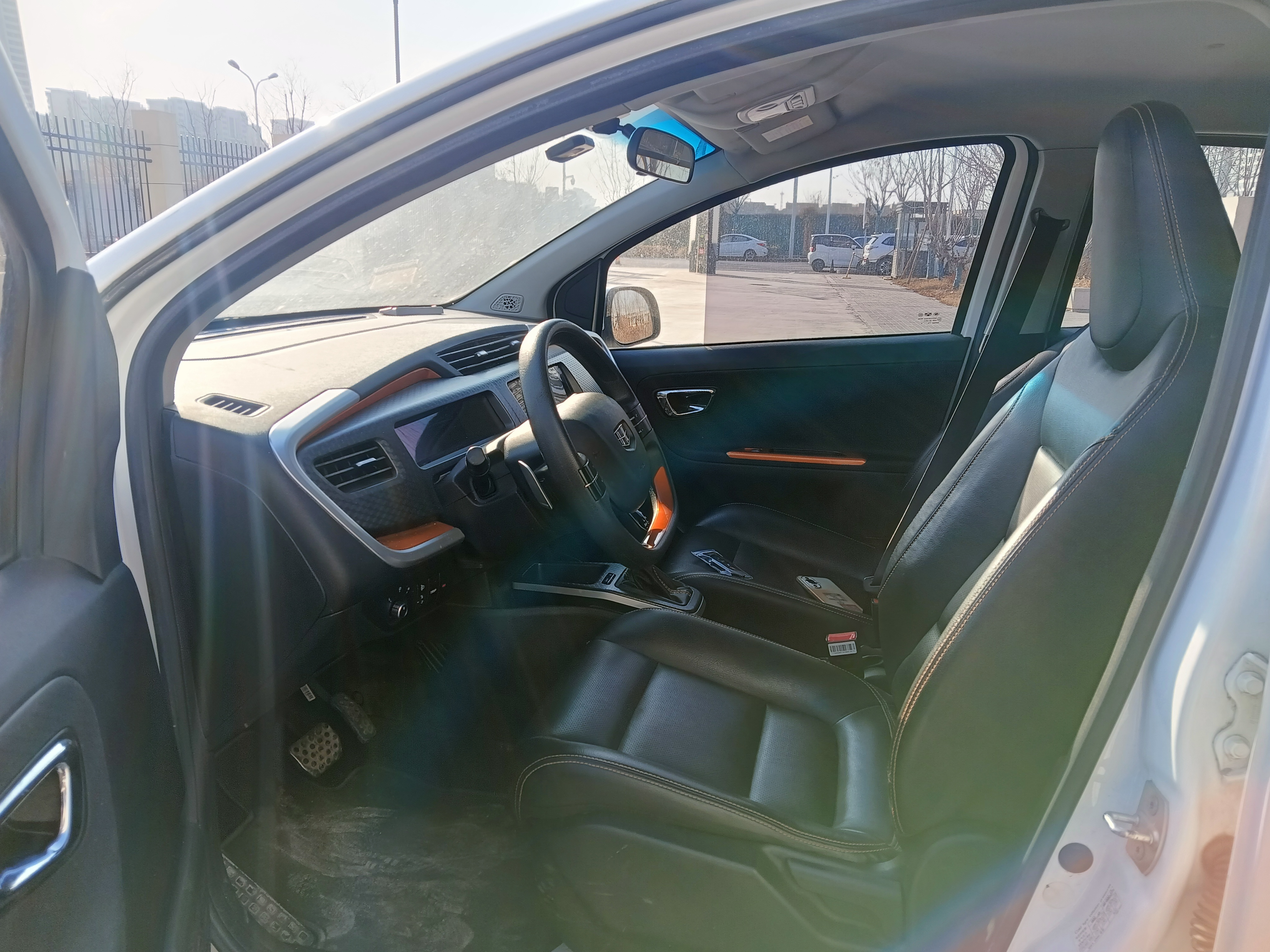 GEELY Vision X1 2019 صورة سيارة #9