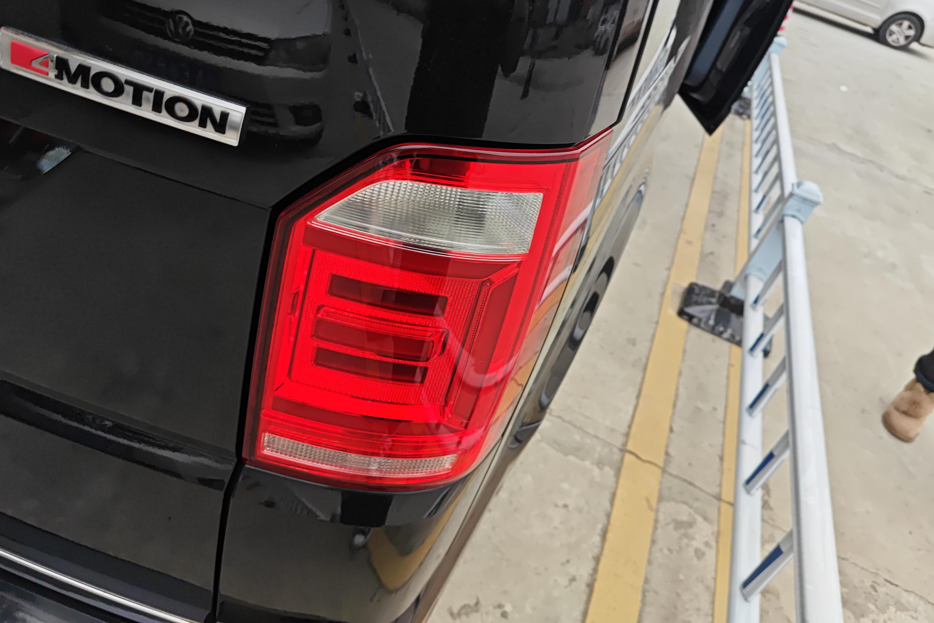 Volkswagen Caravelle 2019 car image #9