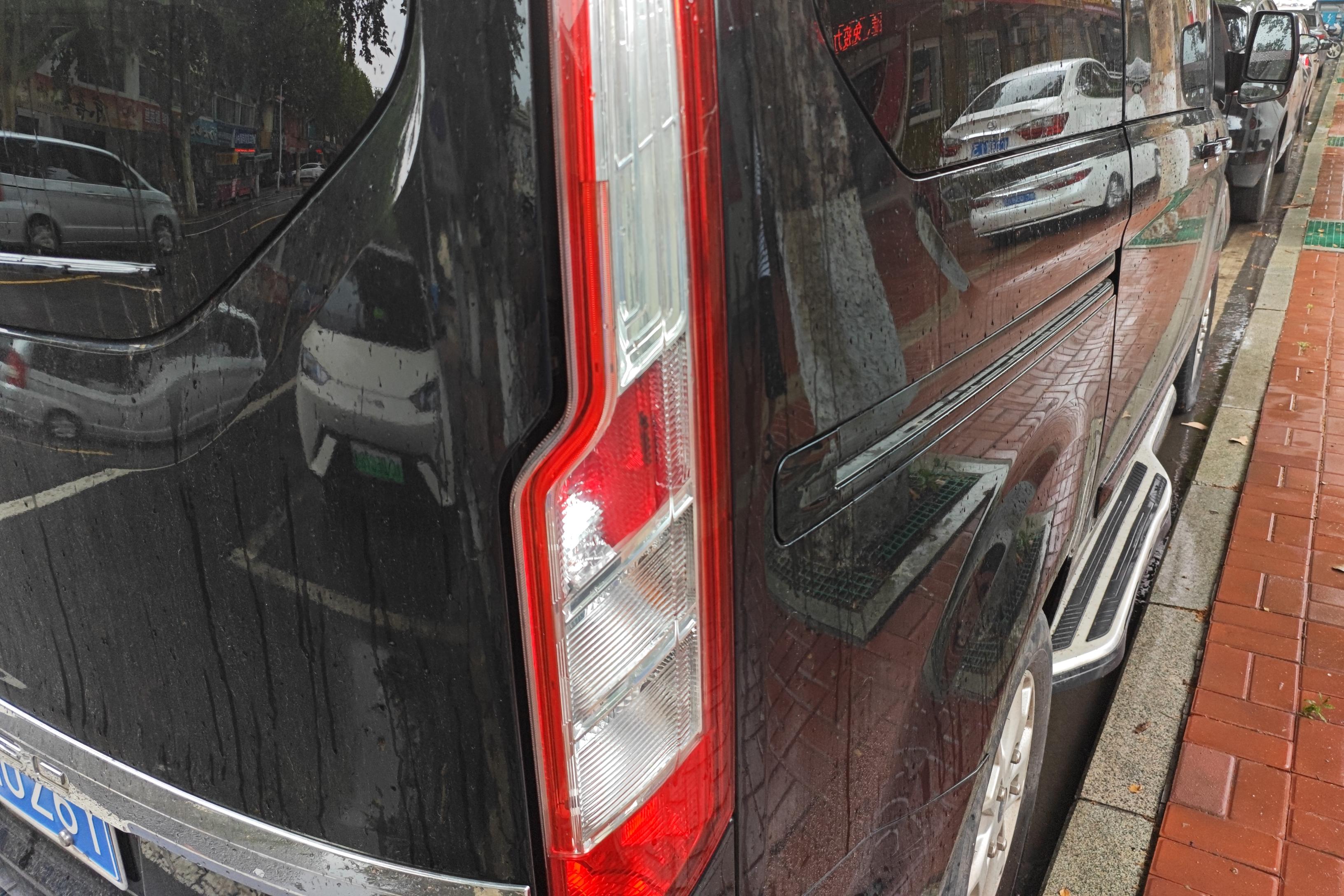 Ford Tourneo 2016 immagine di auto #9