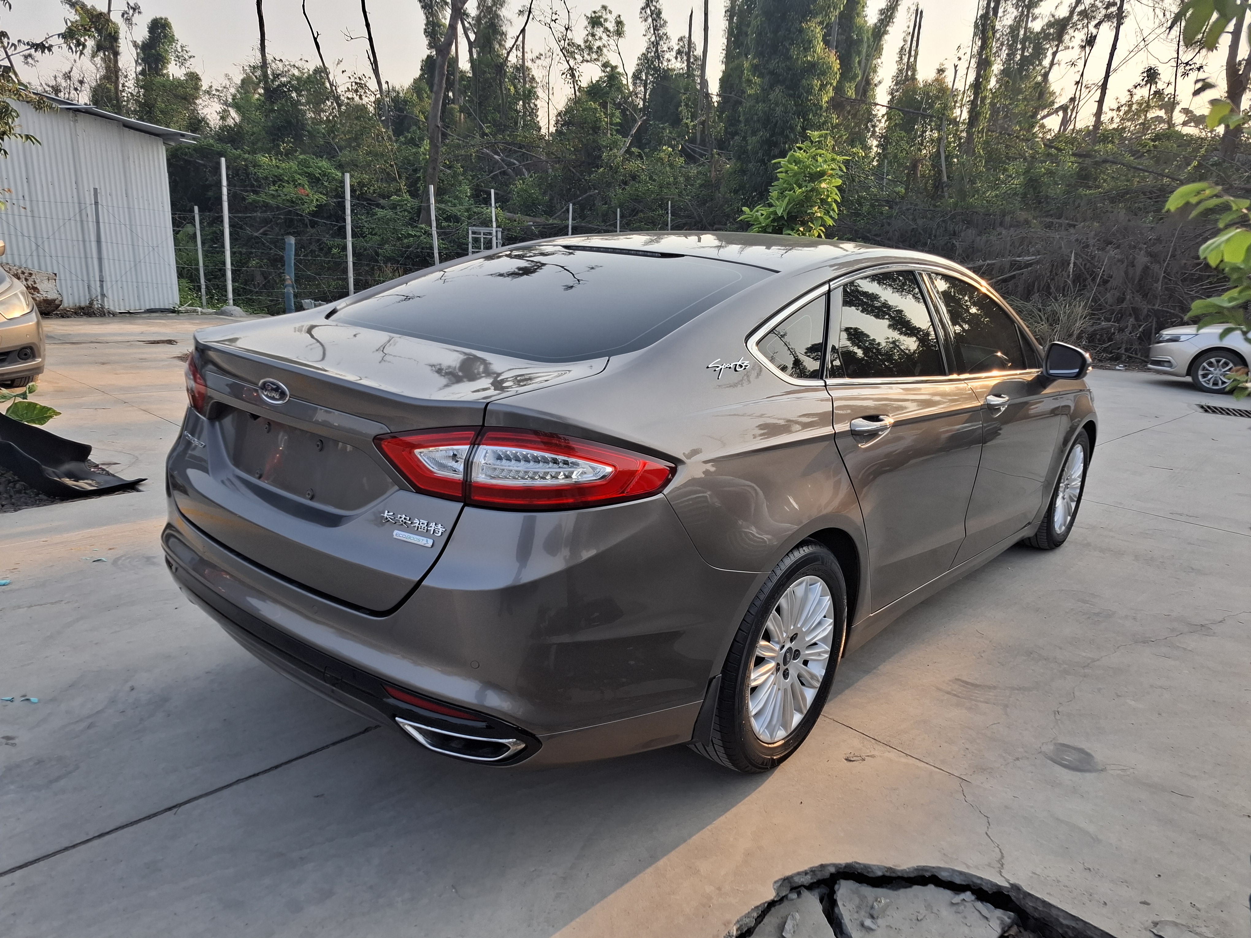 Ford Zhisheng 2014 #9 Ford Zhisheng 2014 car image #9