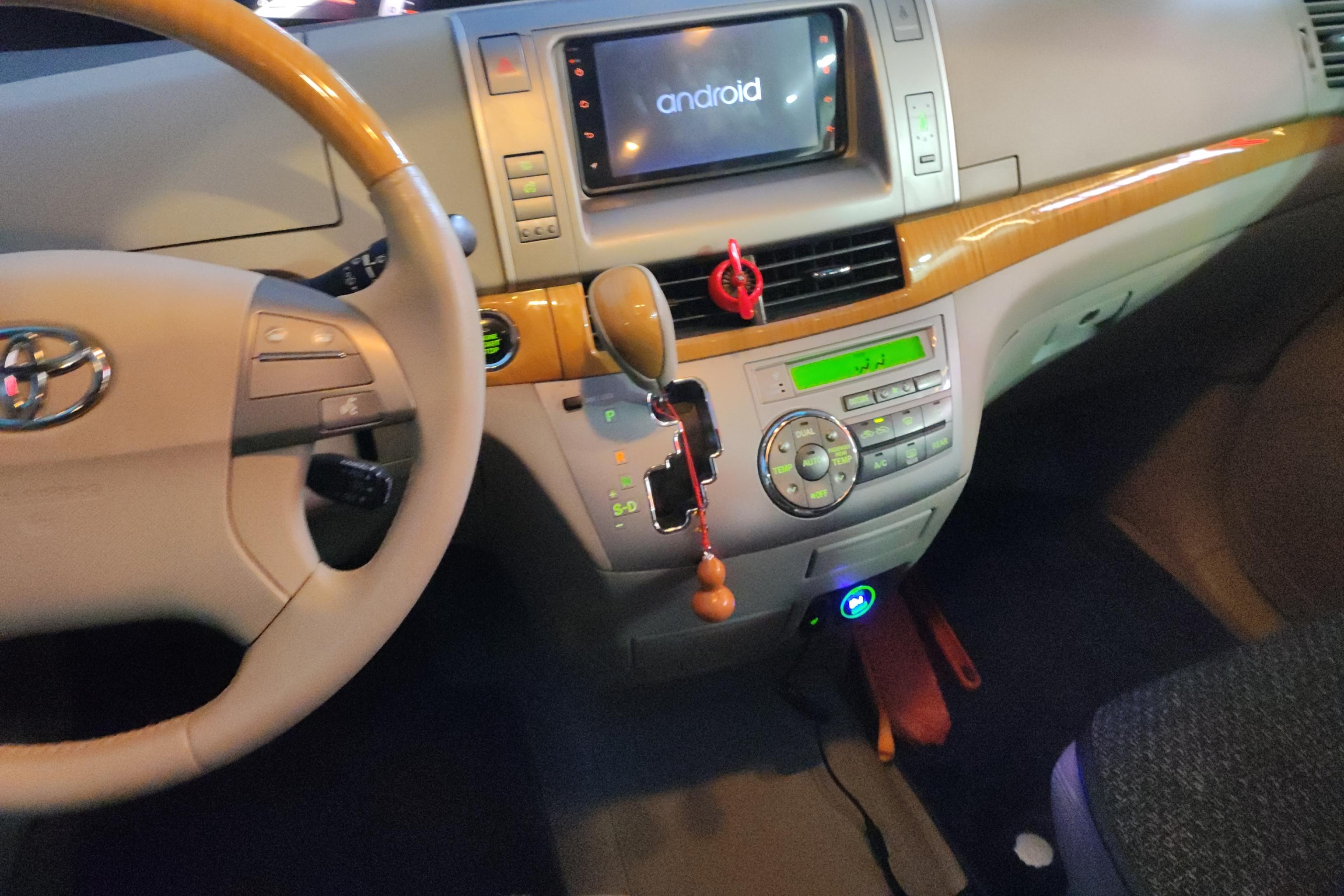 Toyota Previa 2009 #9 Toyota Previa 2009 car image #9