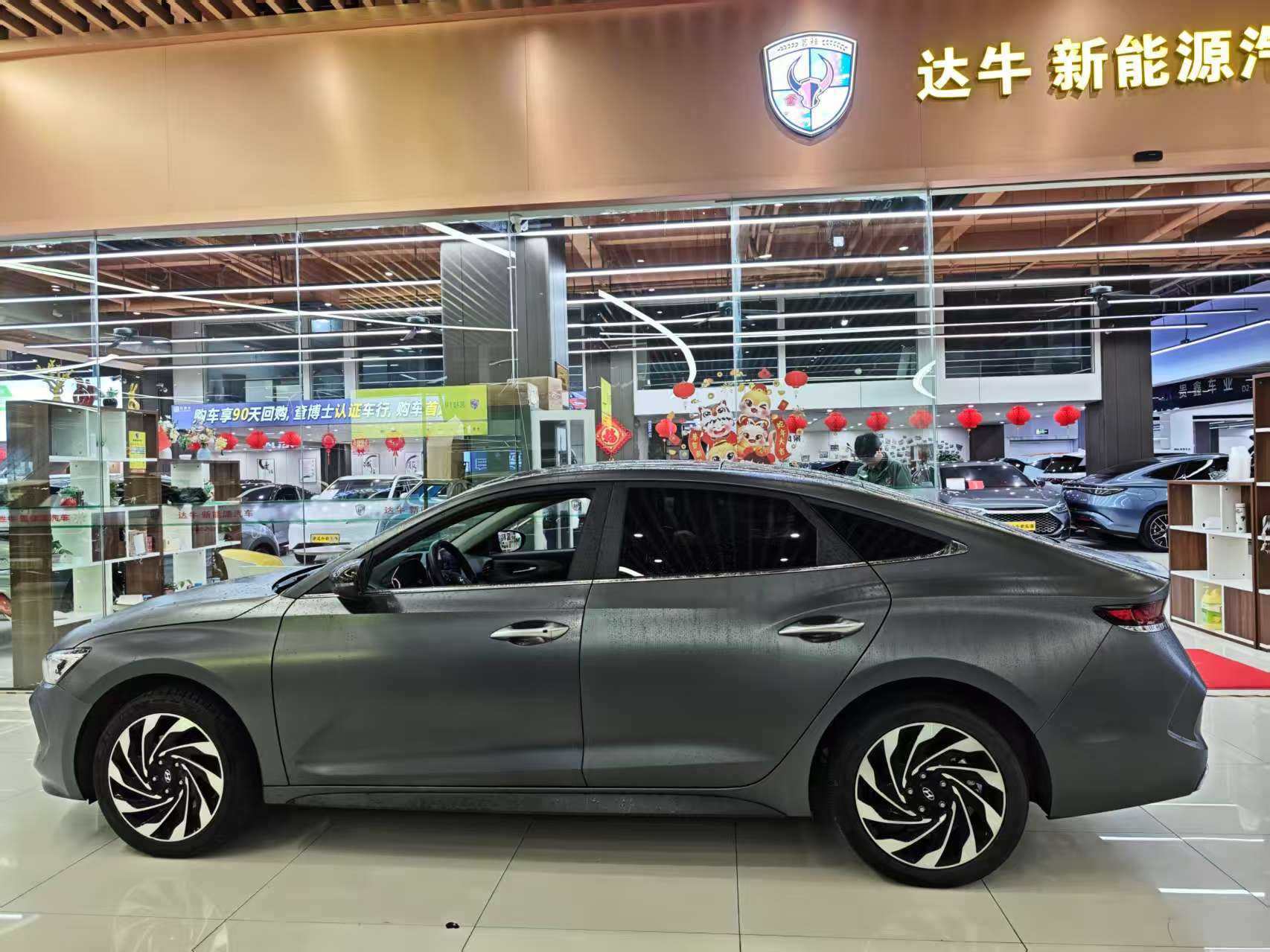Hyundai Lafesta EV 2020 car image #9