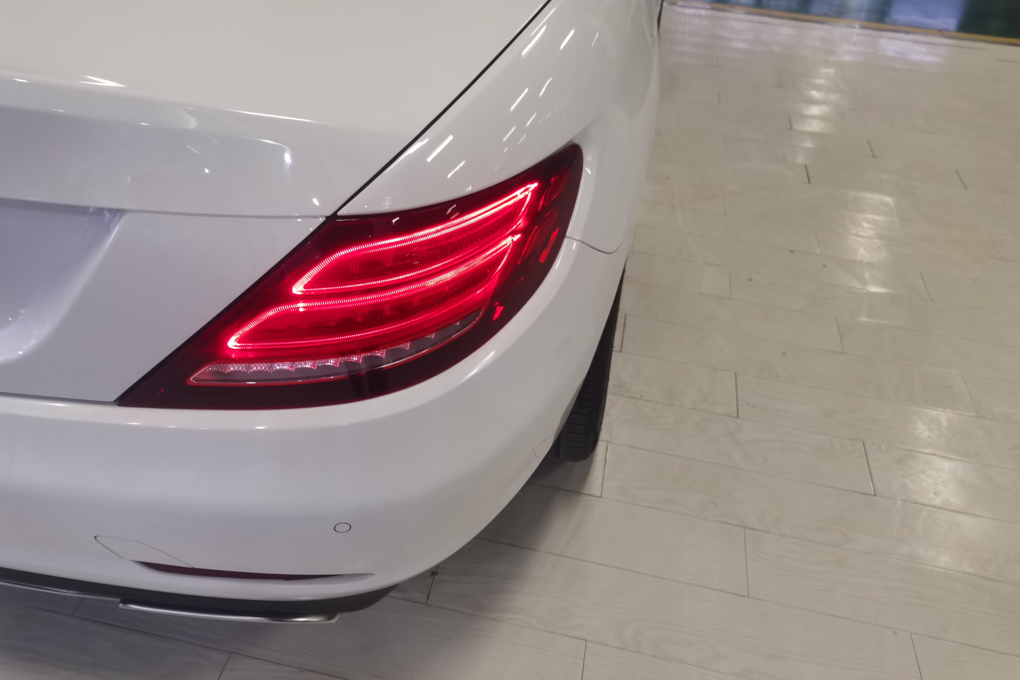 Mercedes-Benz SLC Class 2019 car image #9