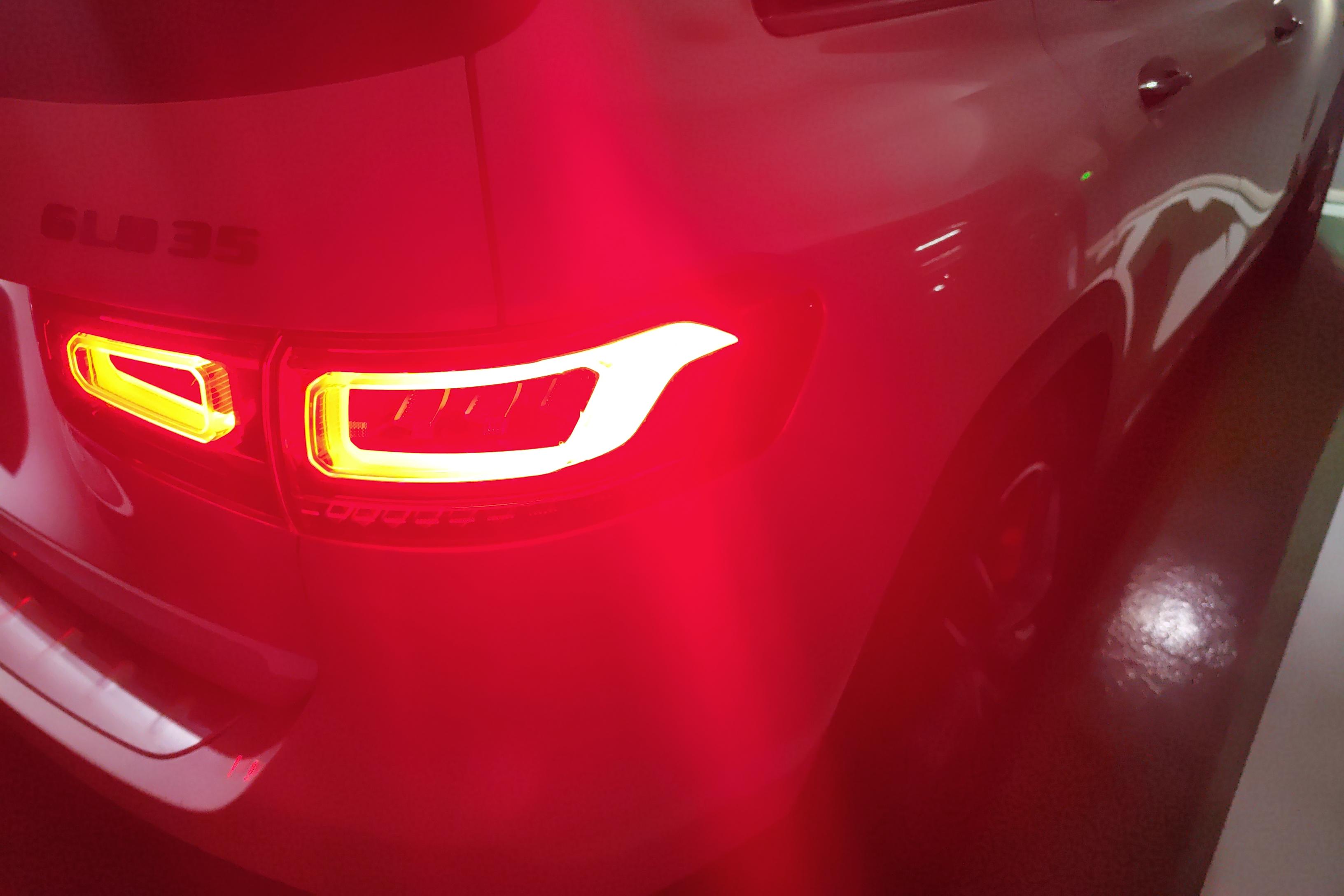 Mercedes-Benz GLB AMG 2022 immagine di auto #9