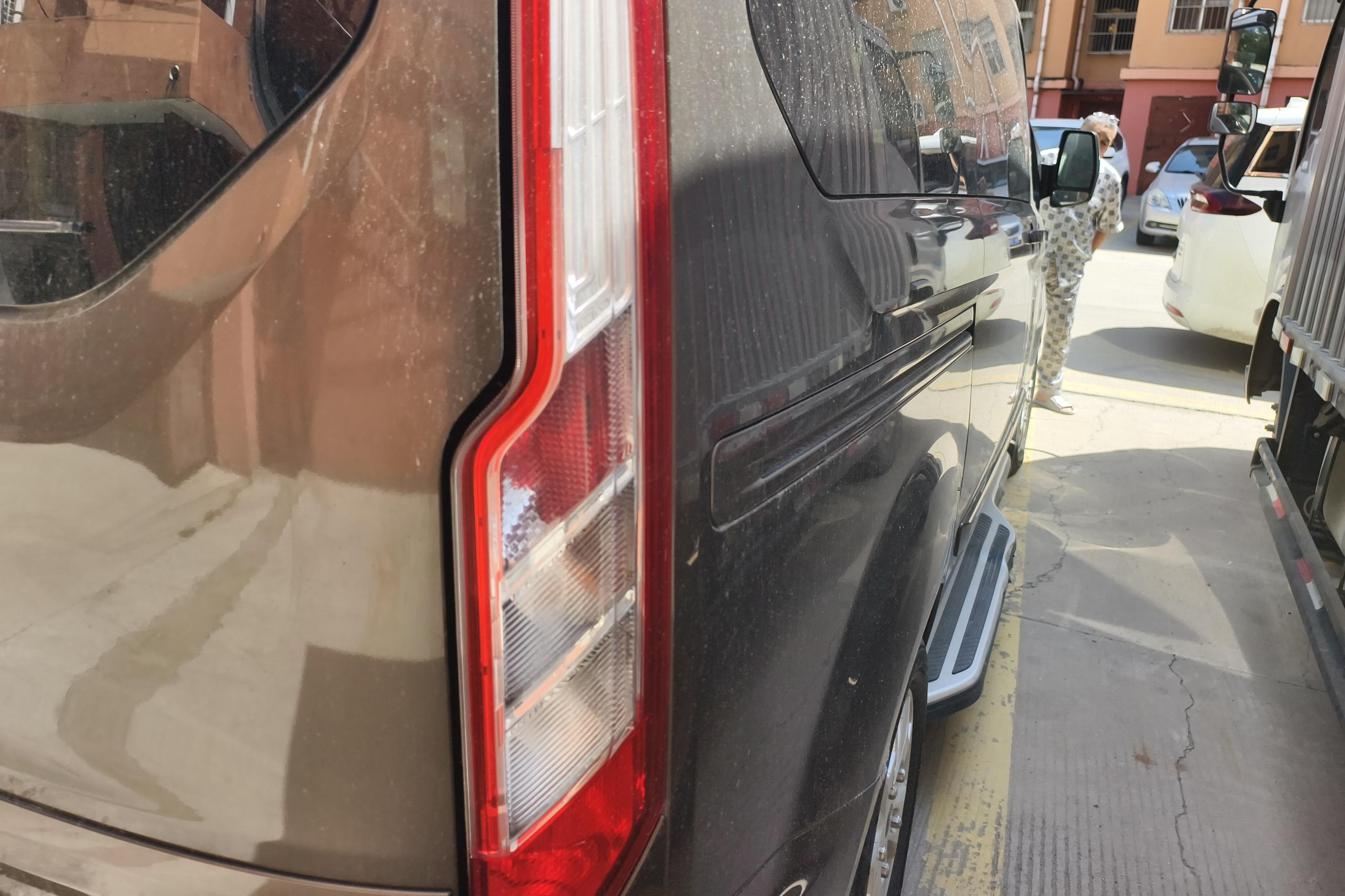 Ford Tourneo 2017 car image #9