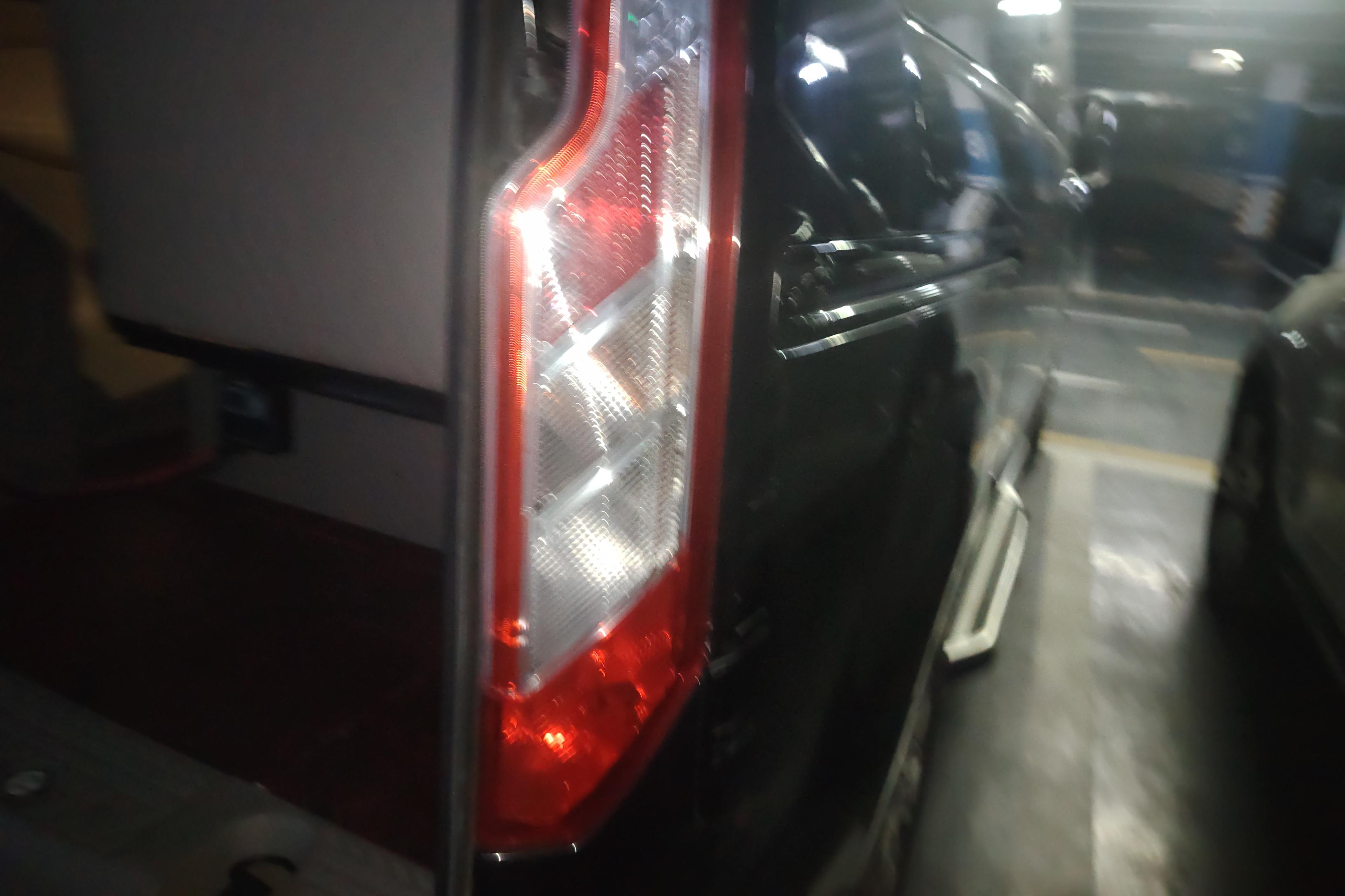 Ford Tourneo 2017 car image #9