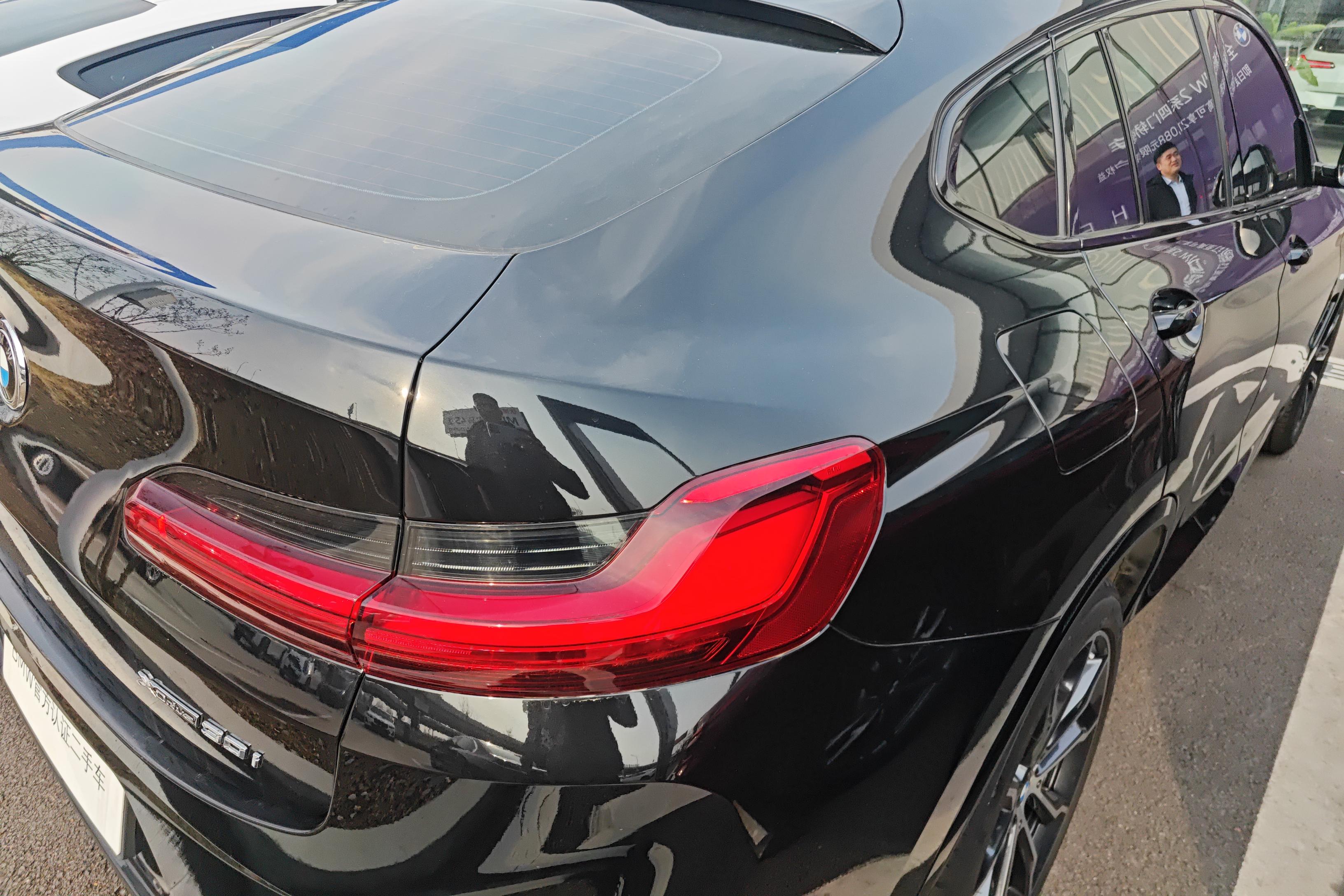 BMW X4 M40i 2023 #9 BMW X4 M40i 2023 car image #9