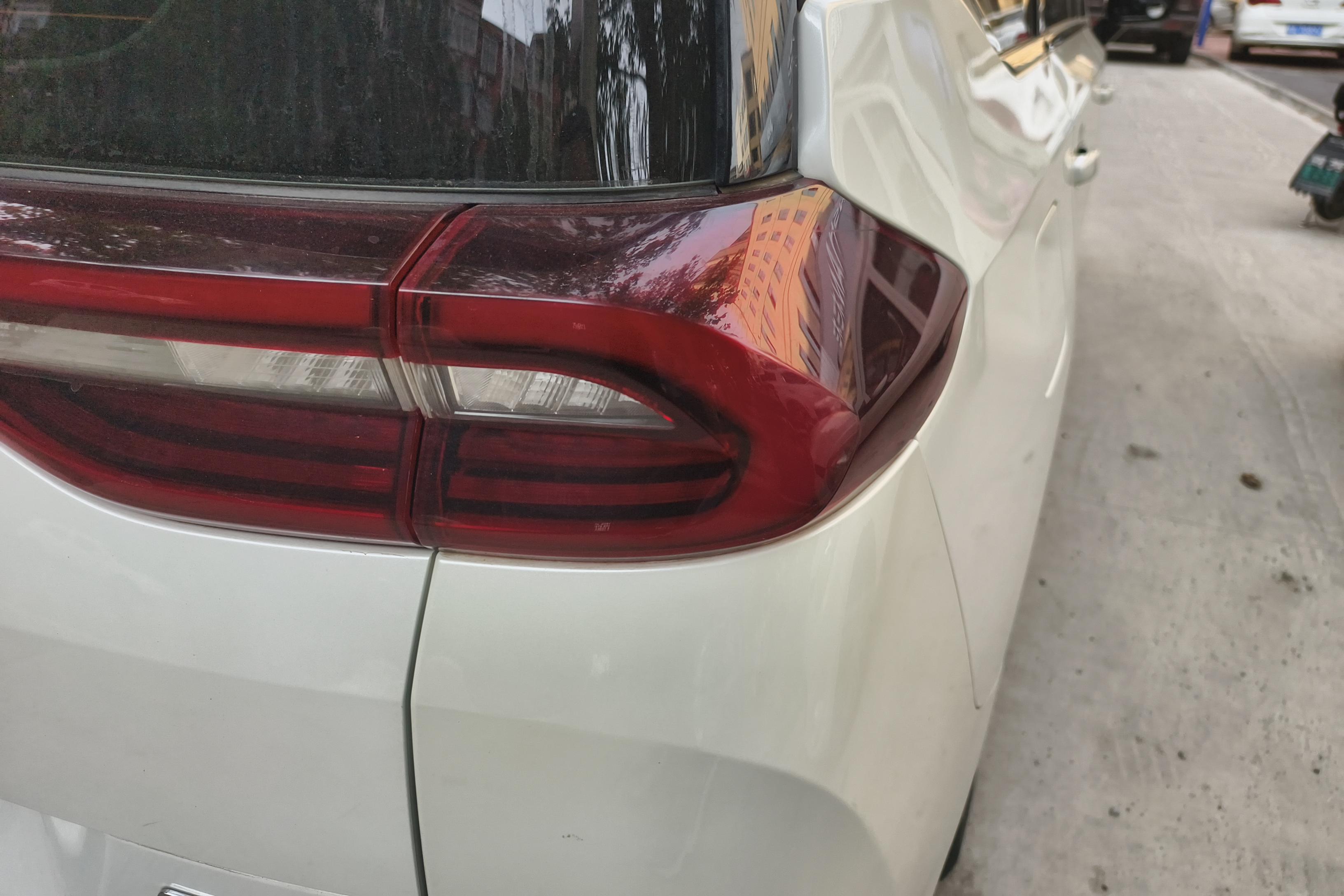 GAC Trumpchi M6 2019 car image #9