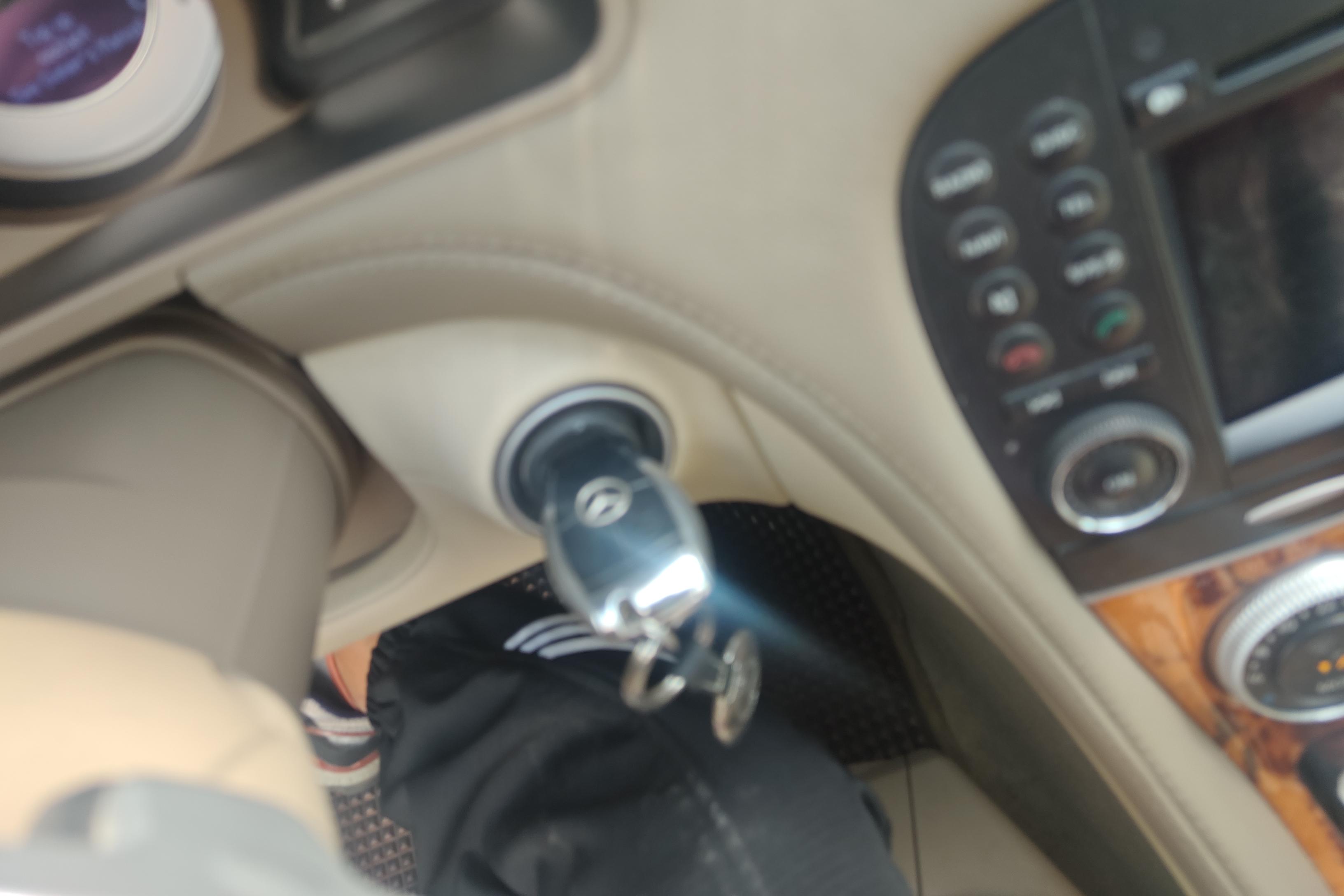 Mercedes-Benz SL Class 2010 #9 Mercedes-Benz SL Class 2010 car image #9