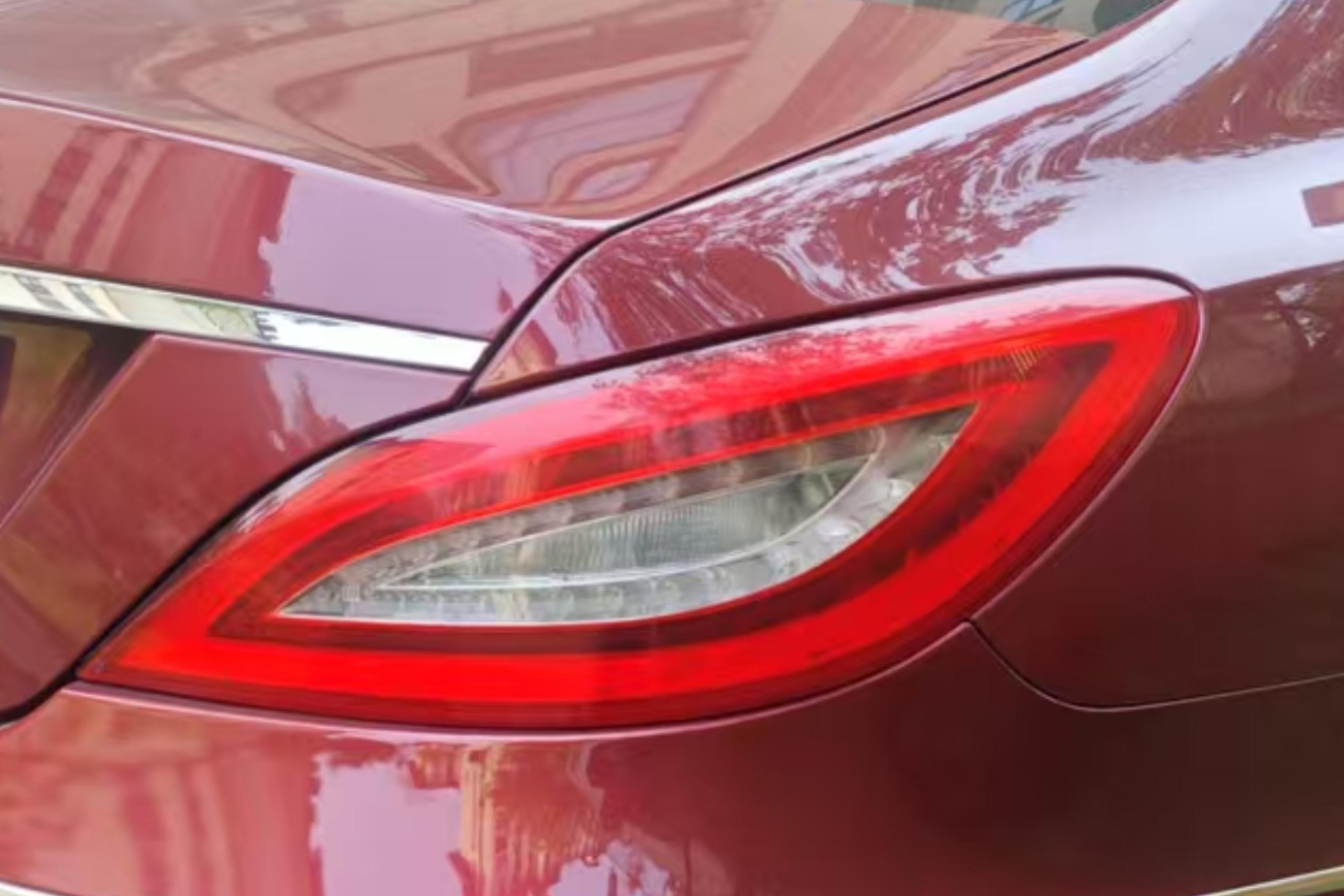 Mercedes-Benz CLS AMG 2012 صورة سيارة #9