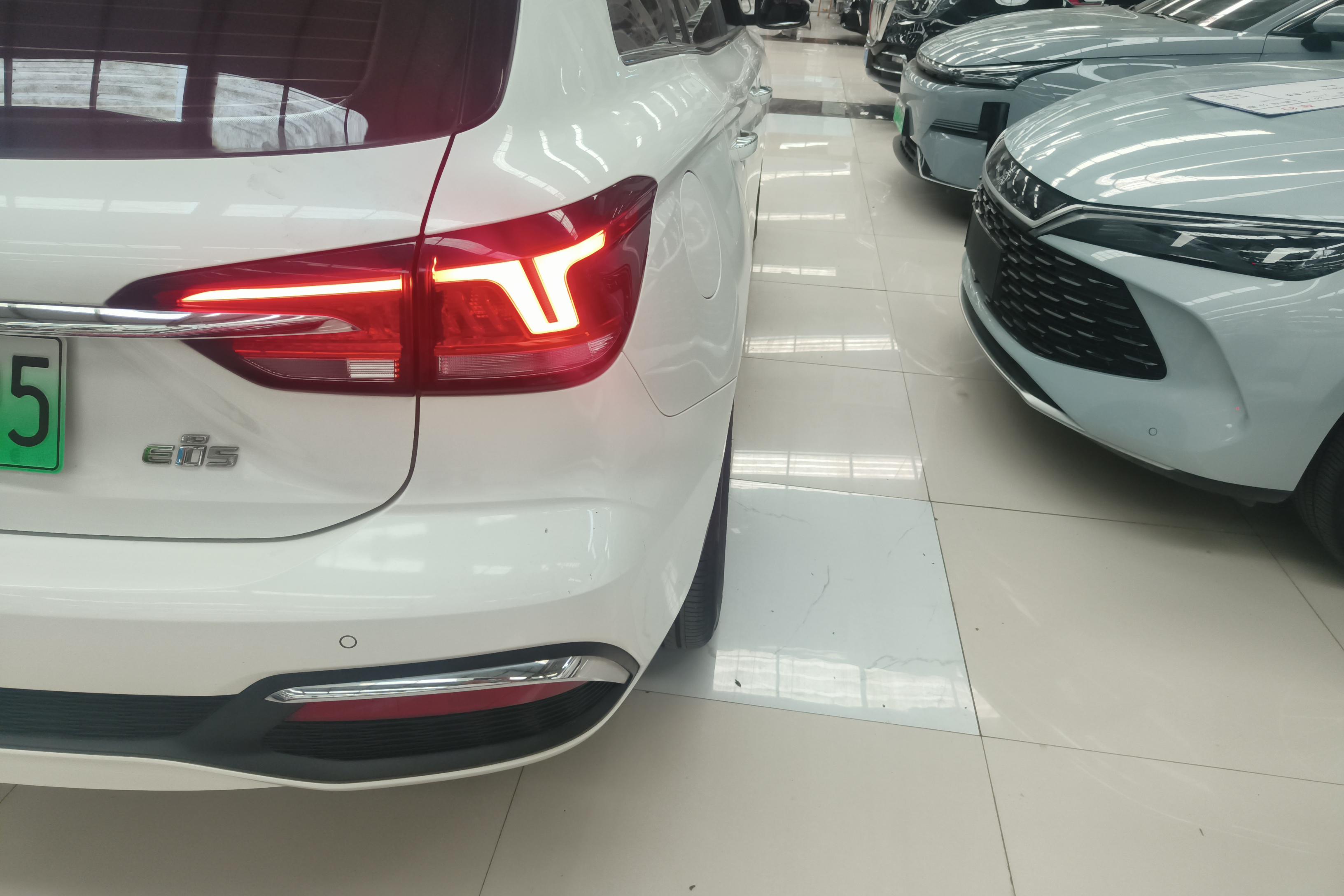 荣威 荣威Ei5 2018 汽车图片 #9