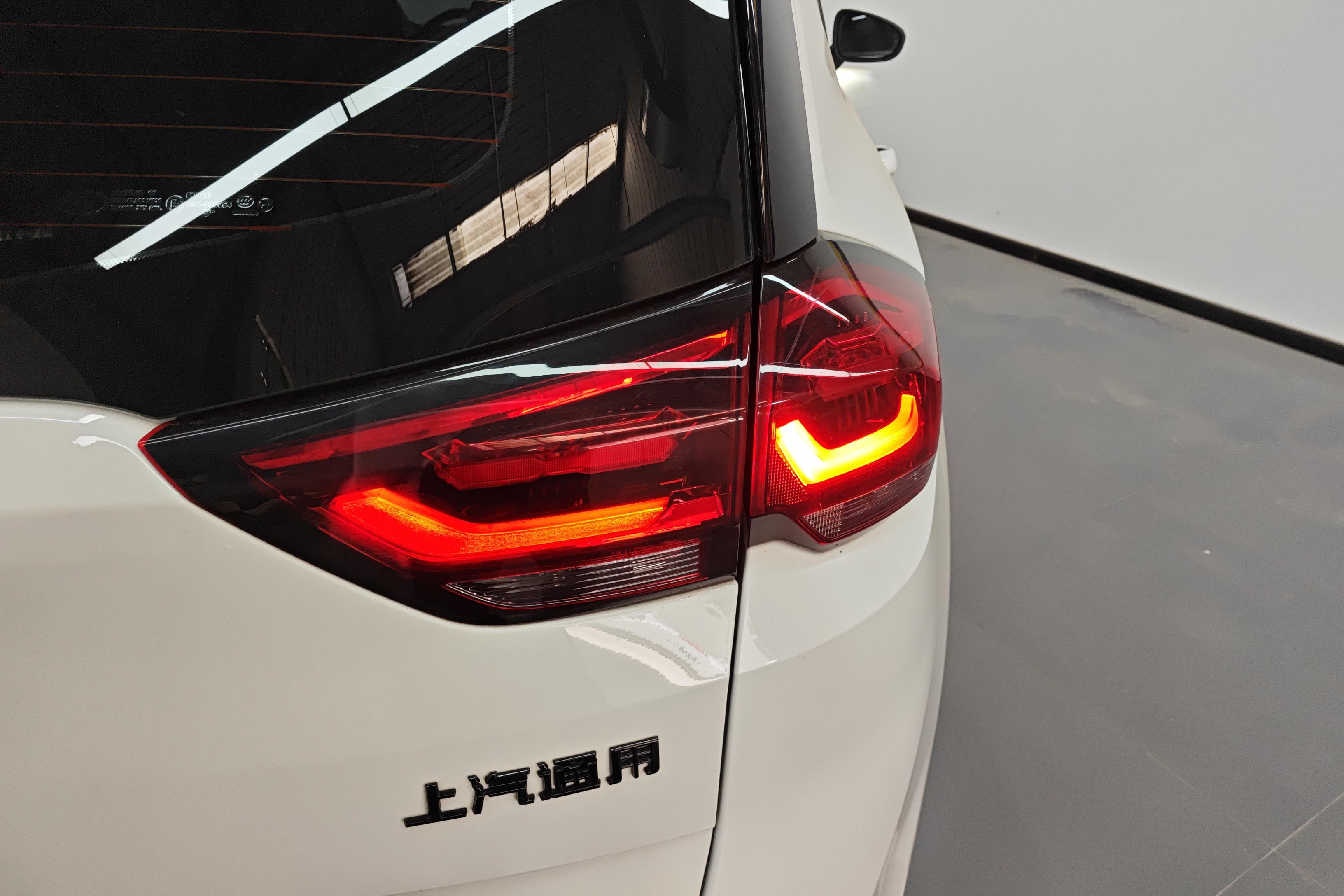 Chevrolet Orlando 2023 car image #9