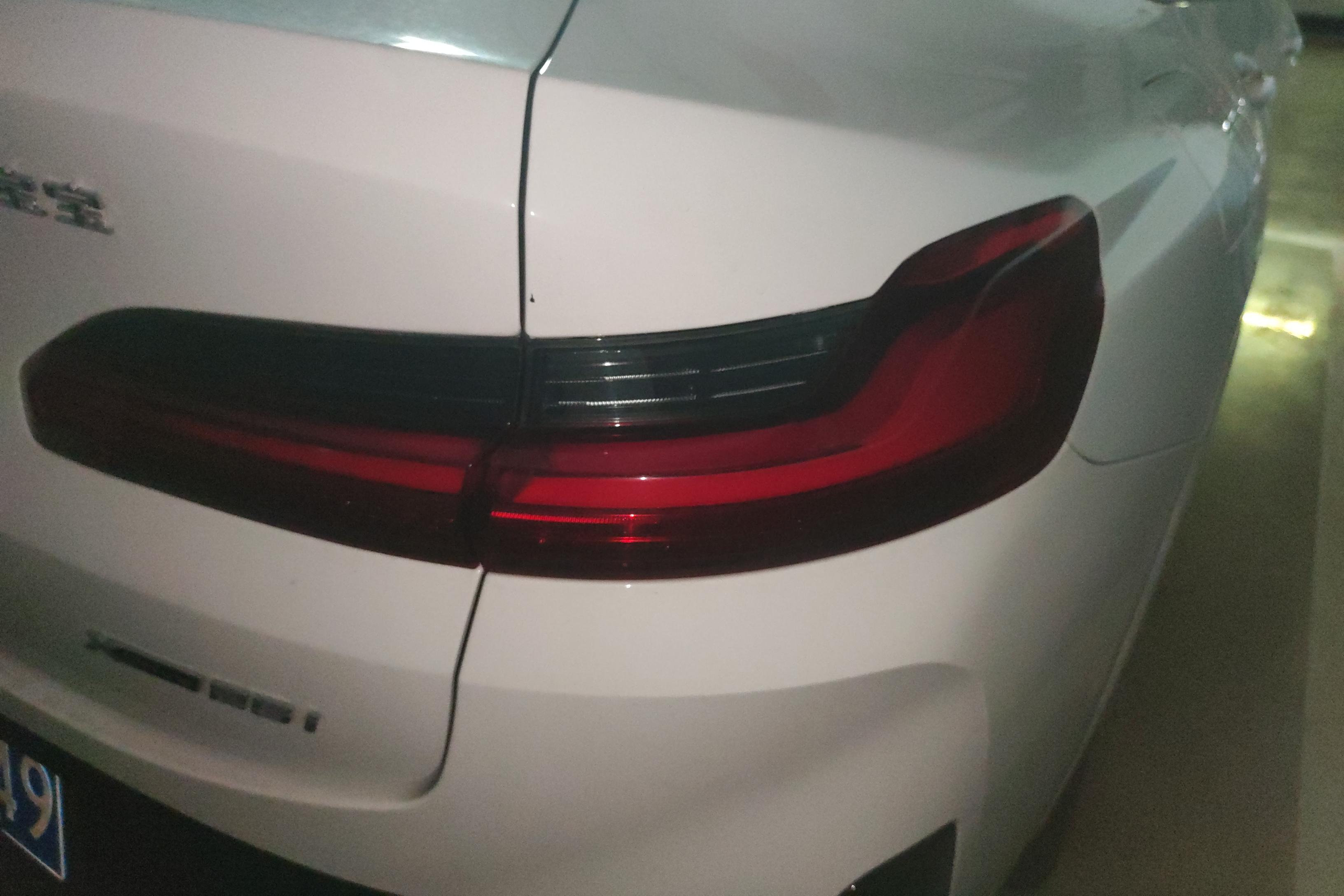 BMW X4 M40i 2022 #9 BMW X4 M40i 2022 car image #9