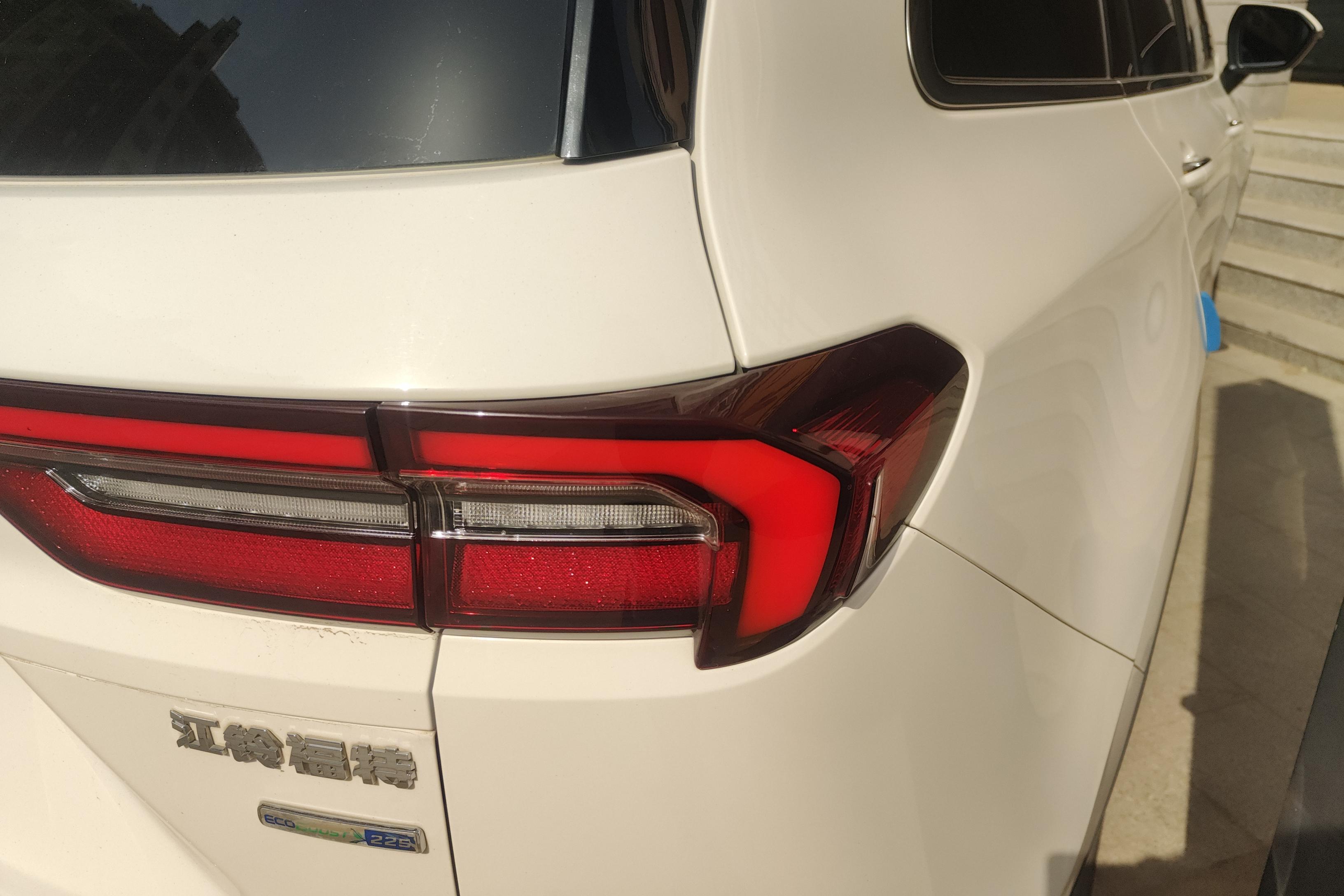 Ford Equator 2021 car image #9