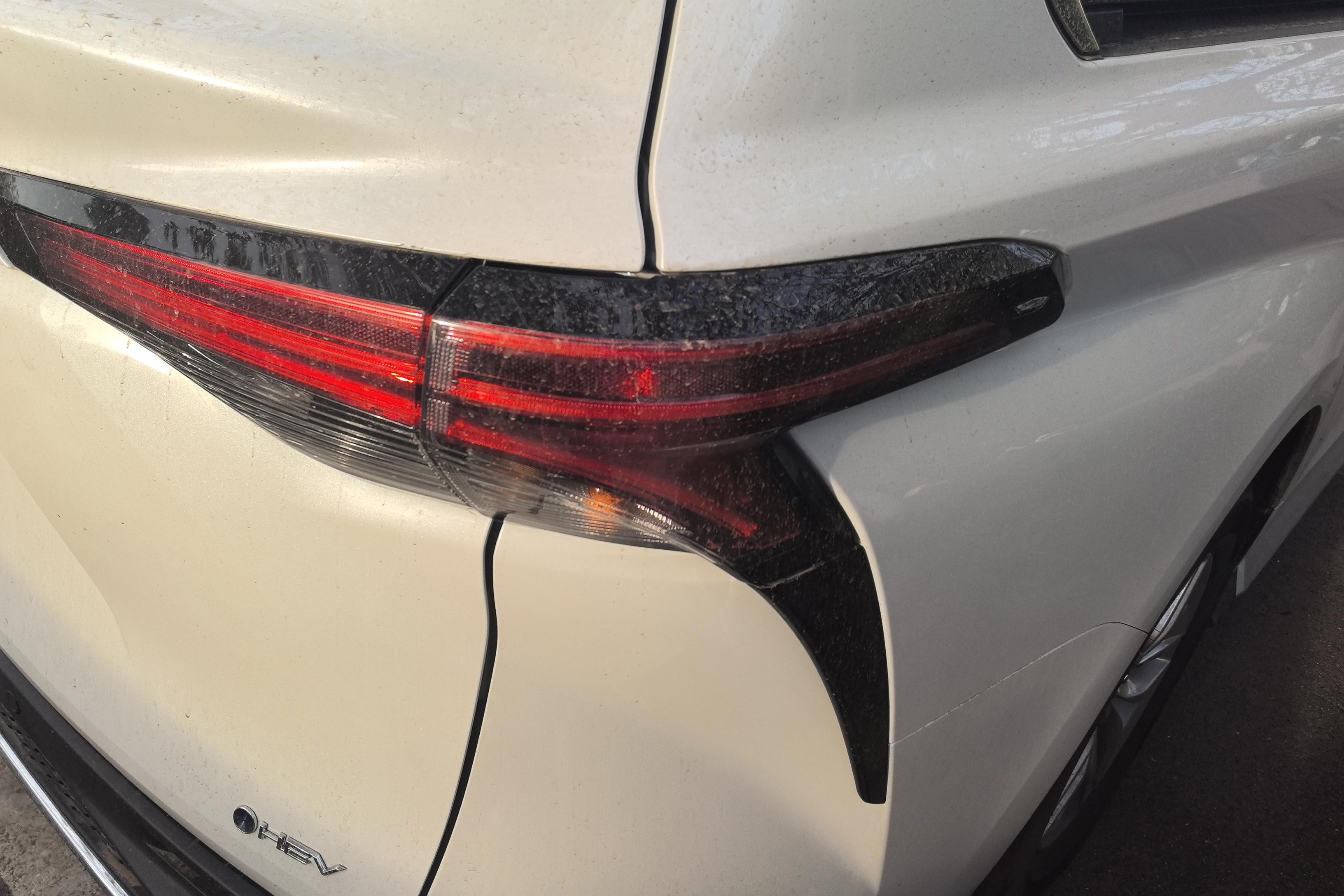 Toyota Granvia 2024 #9 Toyota Granvia 2024 car image #9