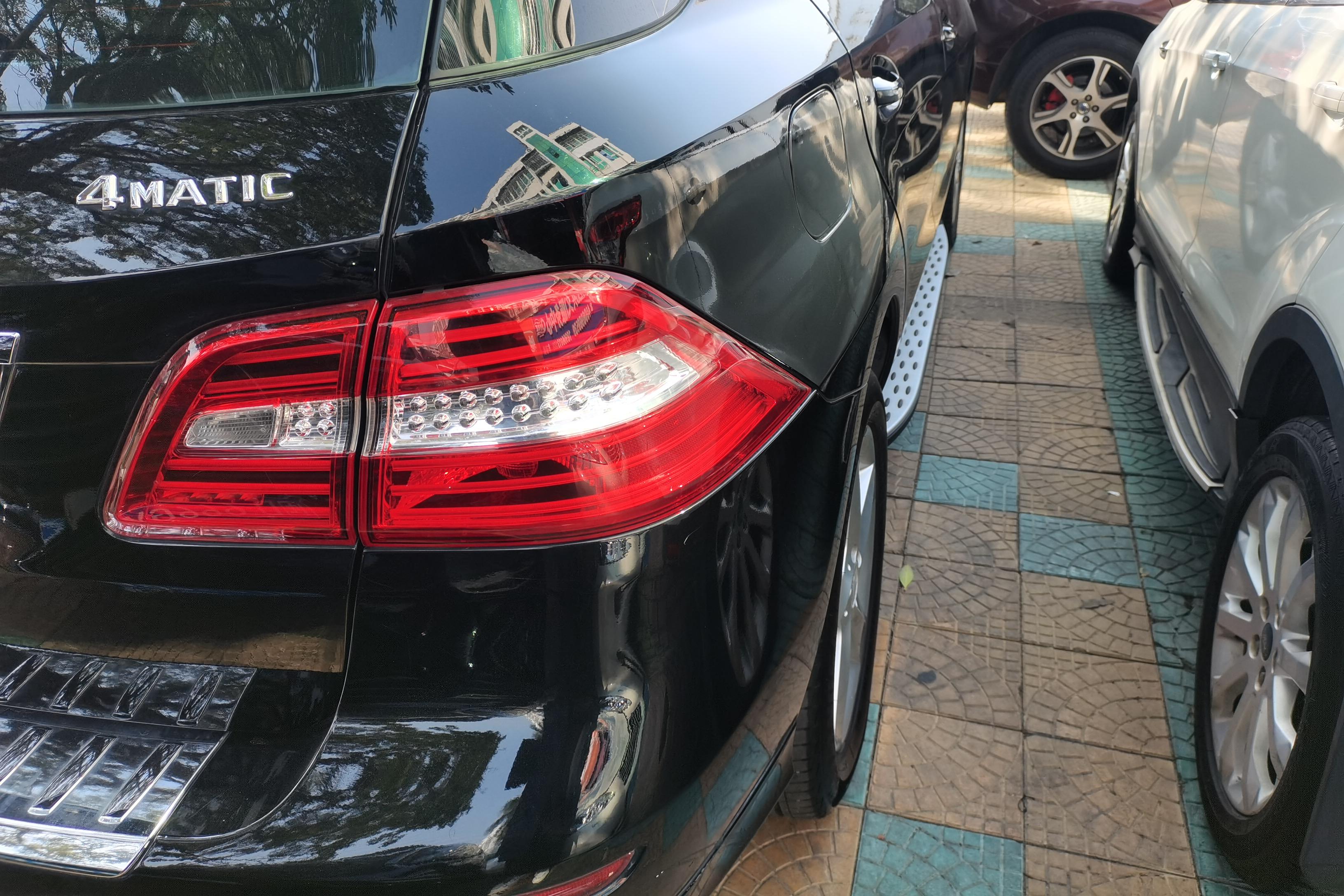 Mercedes-Benz M Class 2014 car image #9