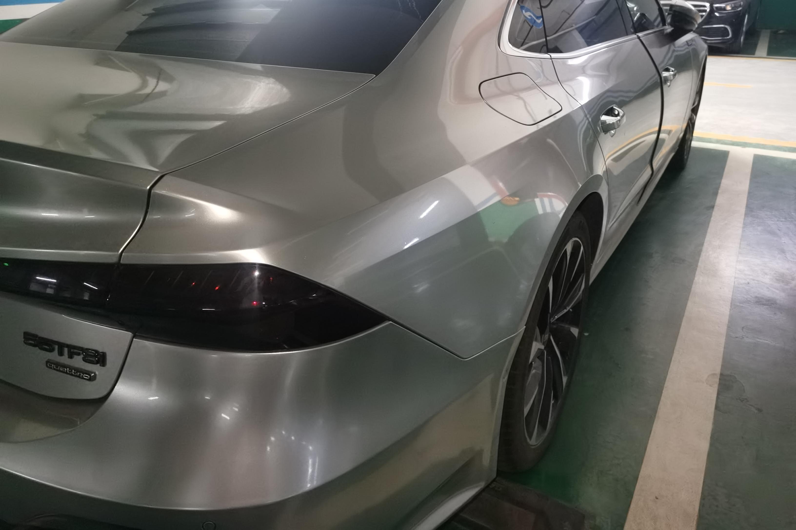 Audi A7L 2023 #9 Audi A7L 2023 صورة سيارة #9