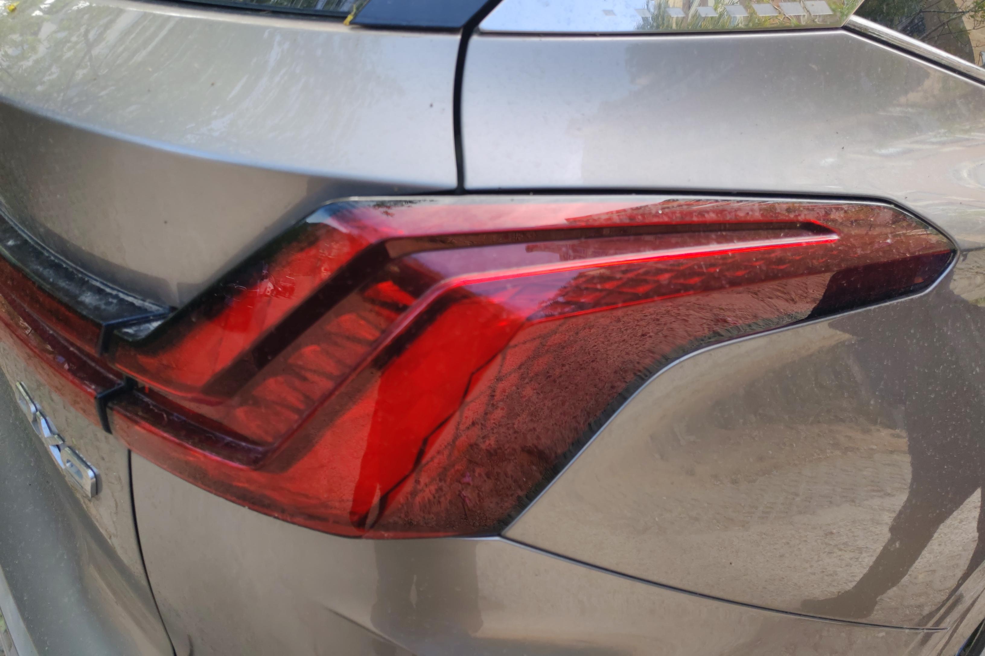 Roewe RX9 2023 imagem de carro #9