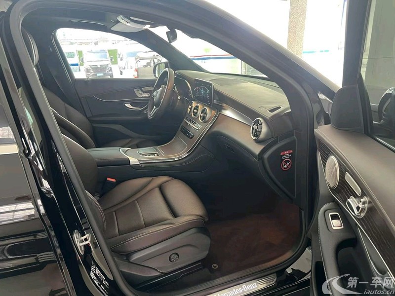 Mercedes-Benz GLC Class 2021 car image #9