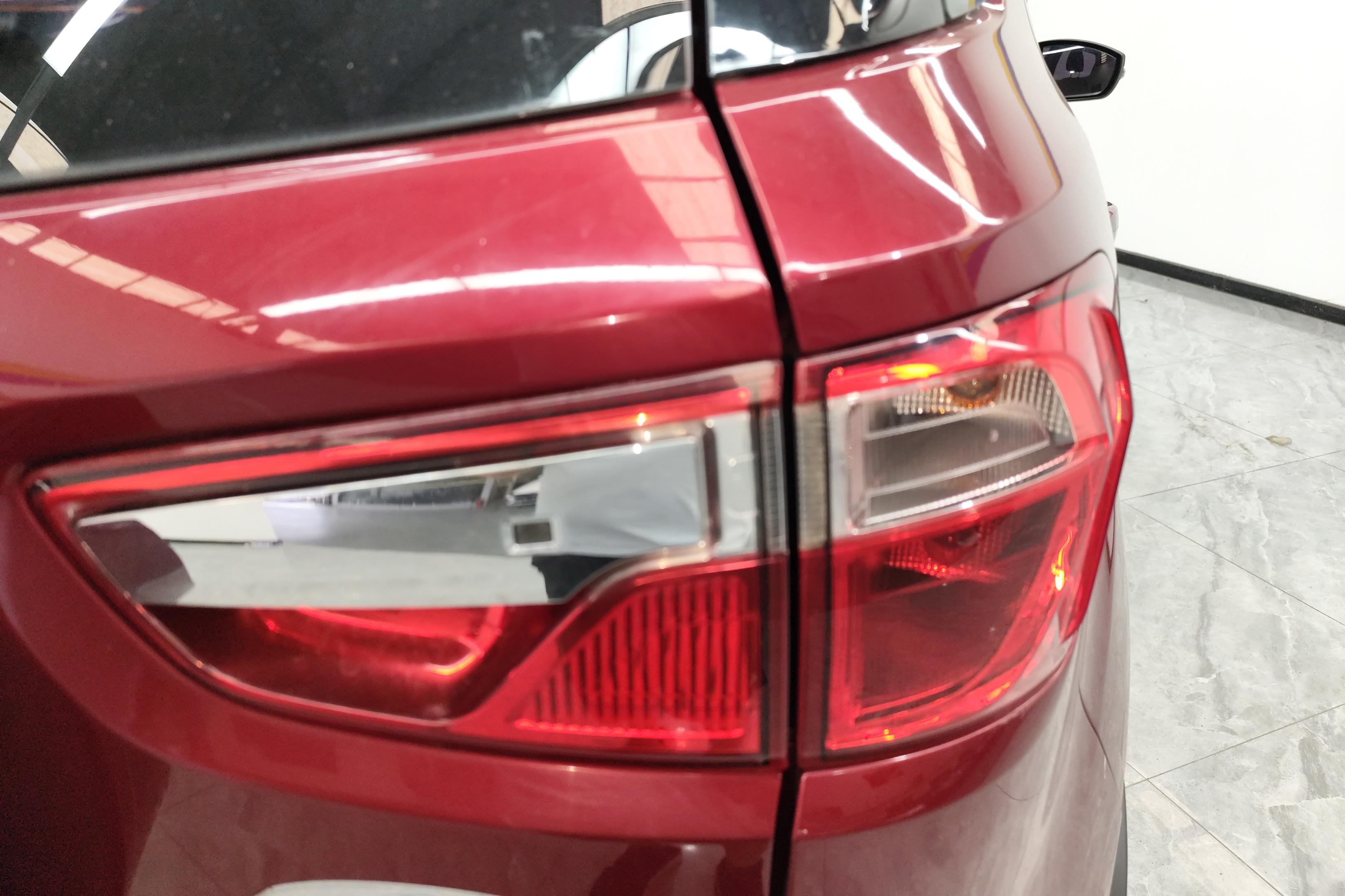 Ford EcoSport 2016 immagine di auto #9