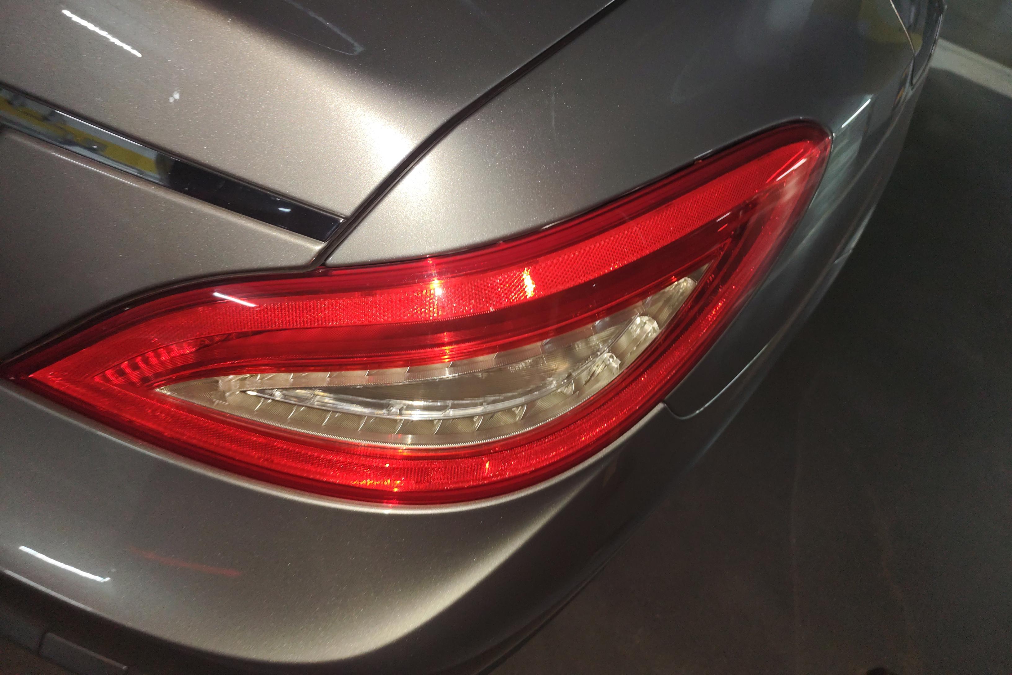 Mercedes-Benz CLS Class 2011 car image #9