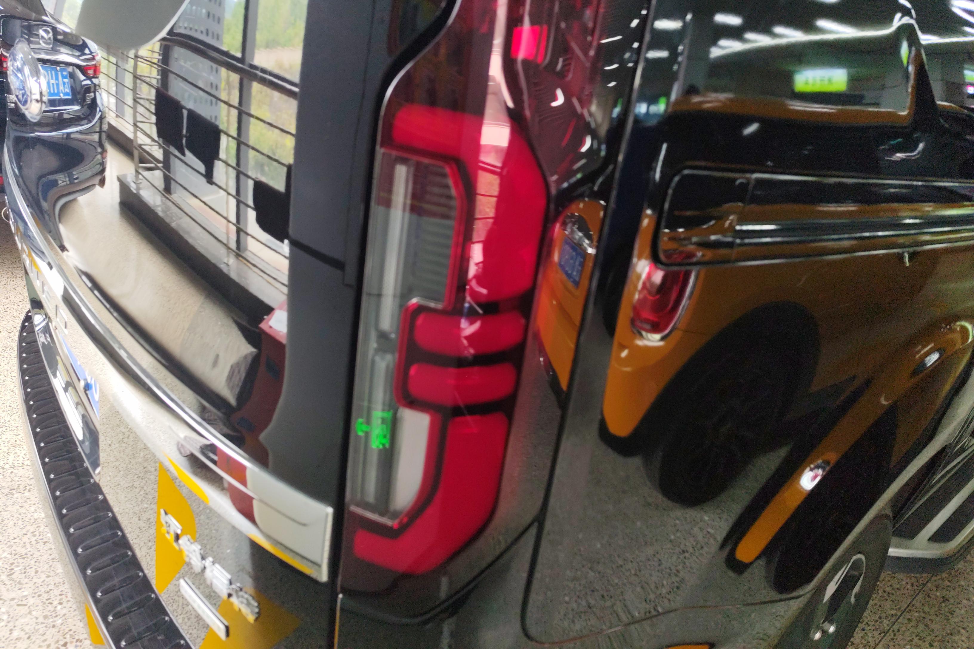 Ford Tourneo 2023 #9 Ford Tourneo 2023 car image #9