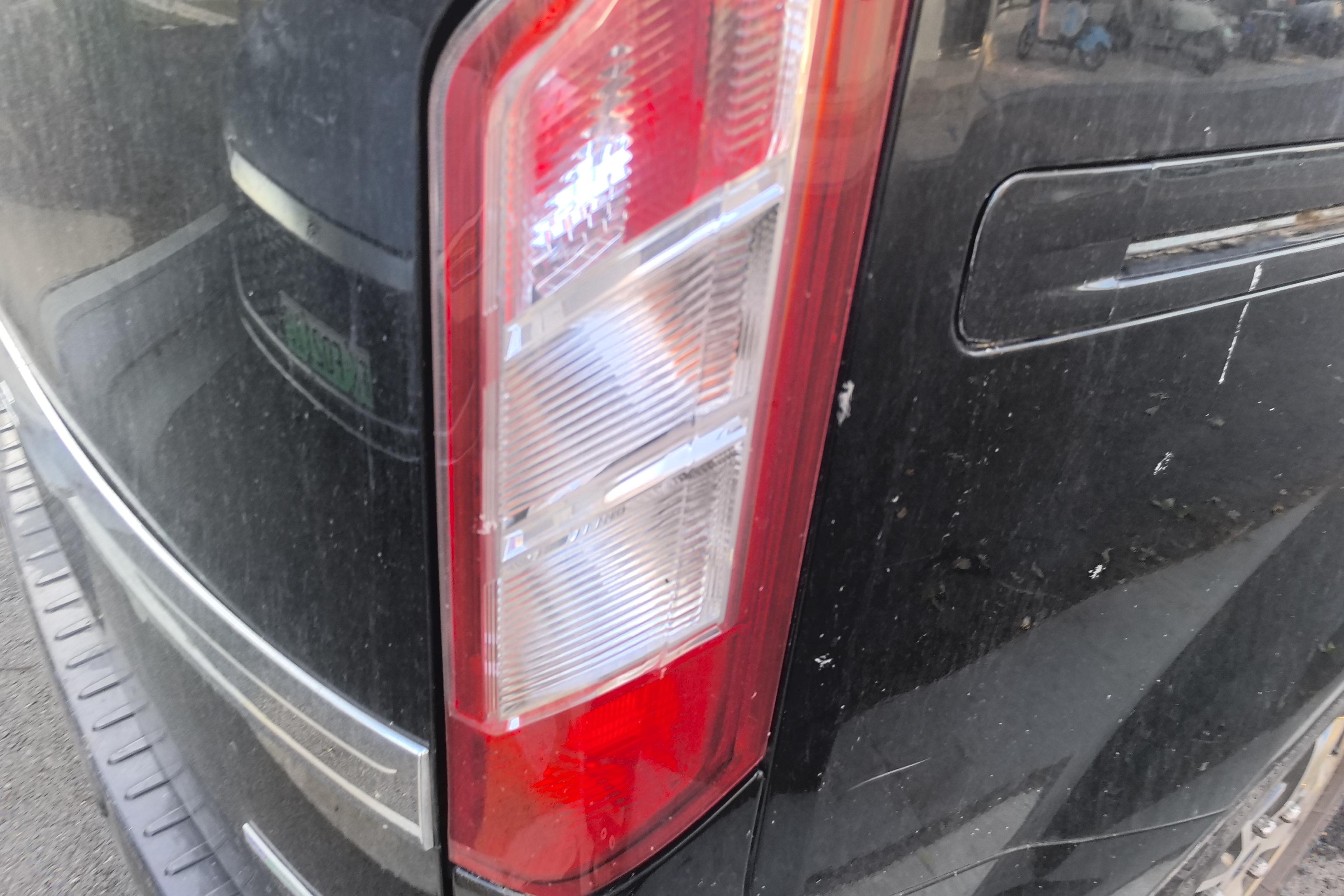 Ford Tourneo 2017 car image #9