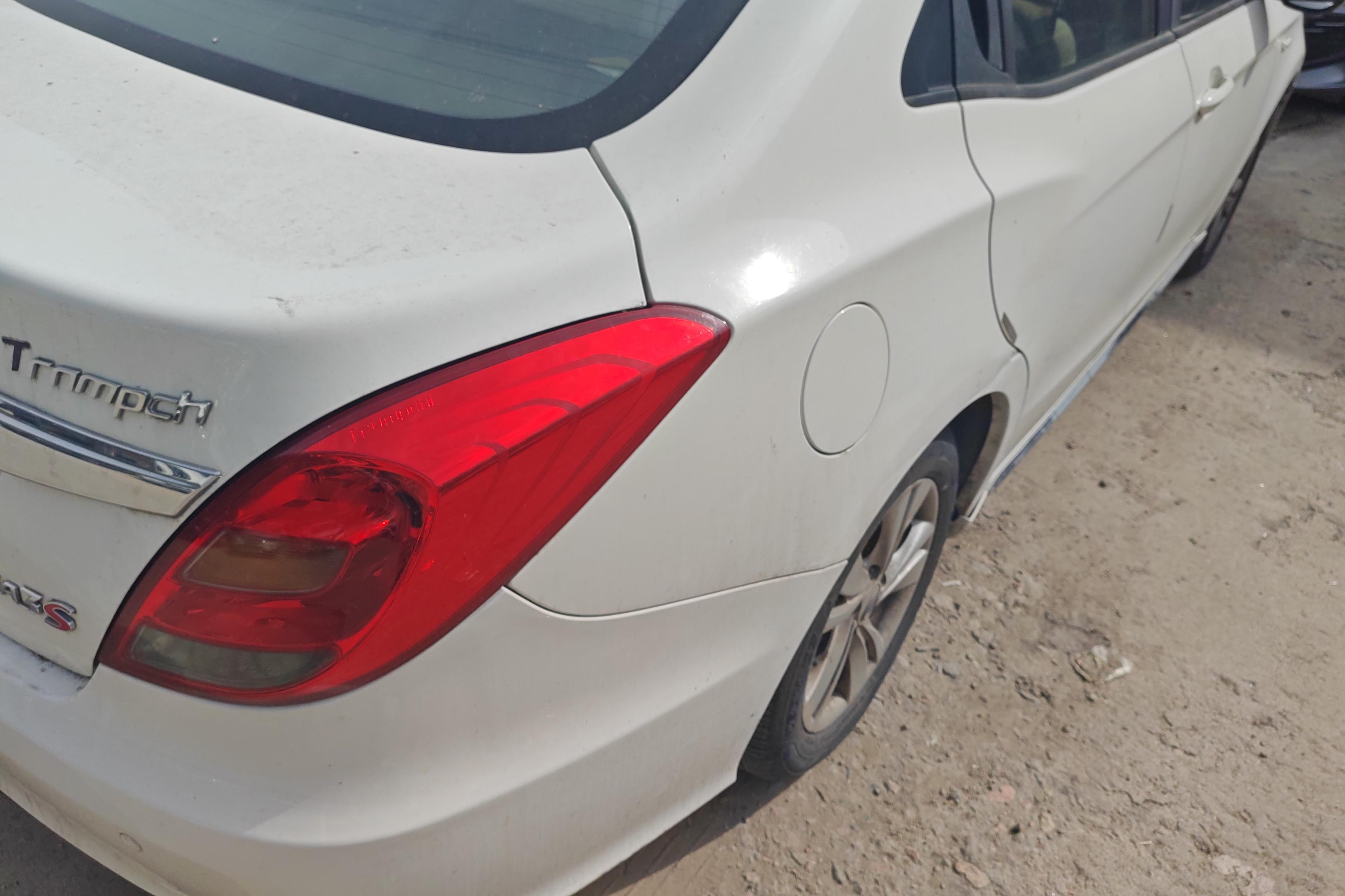 GAC Trumpchi GA3S 2014 #9 GAC Trumpchi GA3S 2014 car image #9