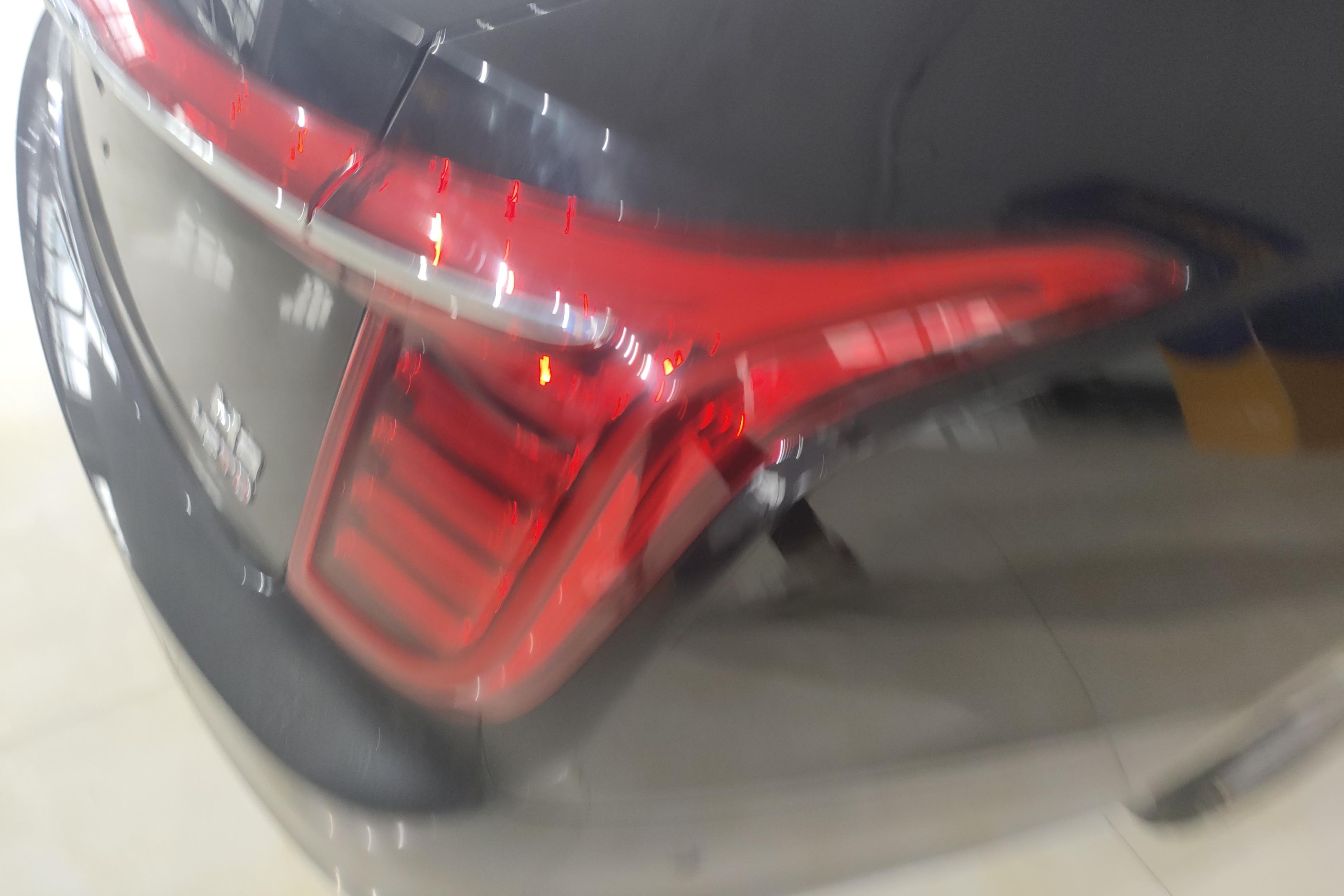 HongQi H9 2023 car image #9