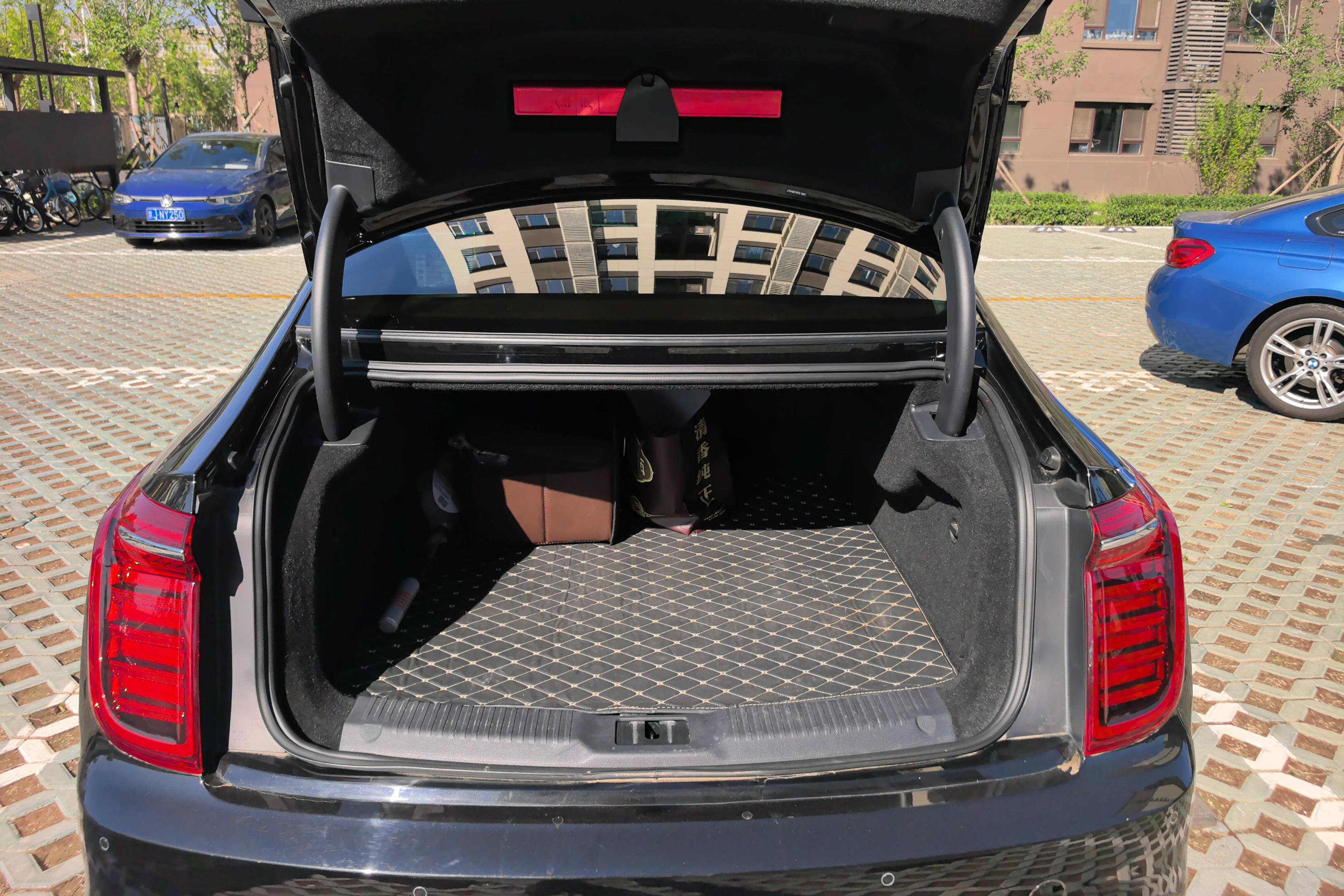 HongQi H9 2024 car image #9