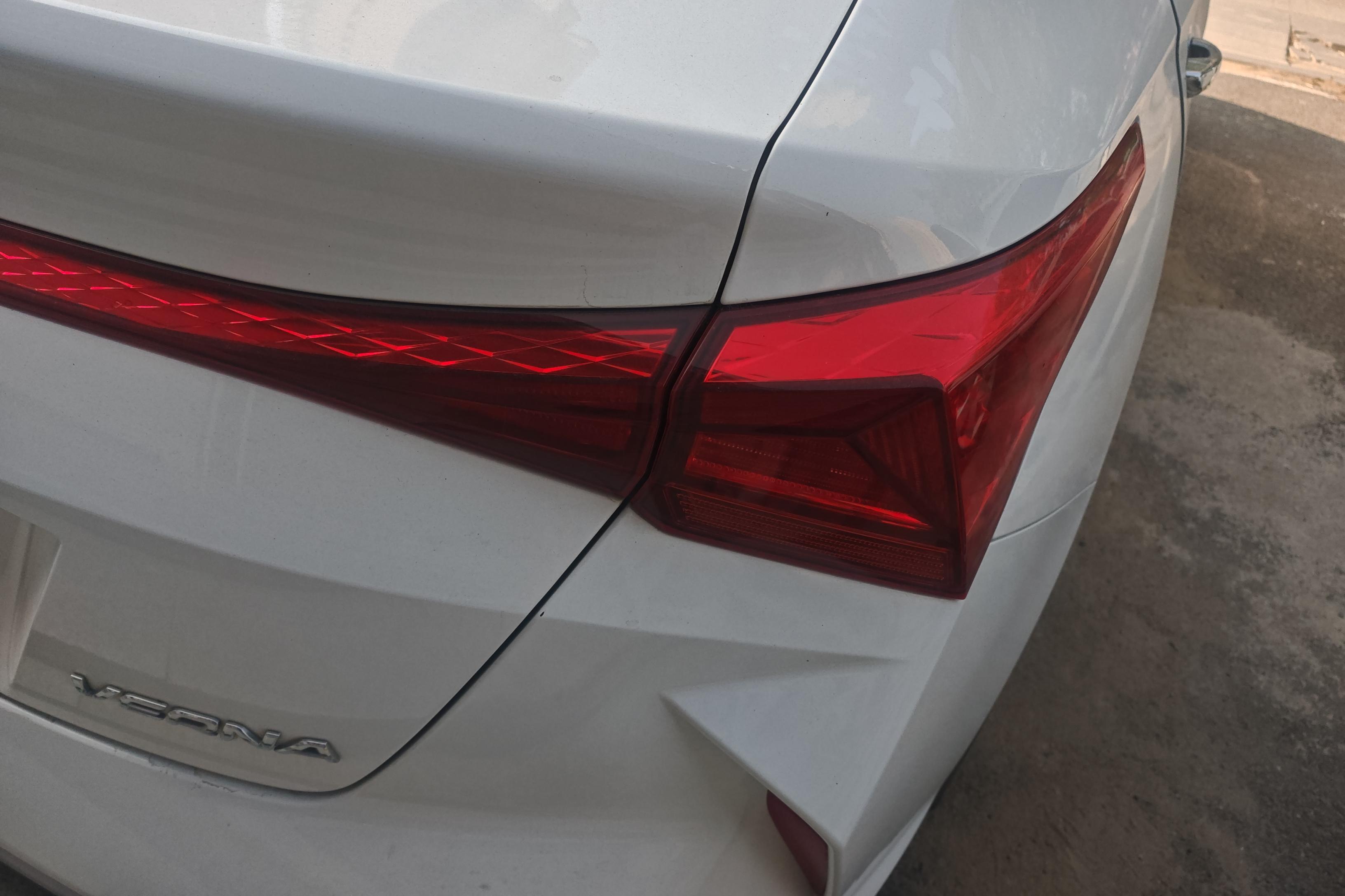 Hyundai Verna 2022 car image #9