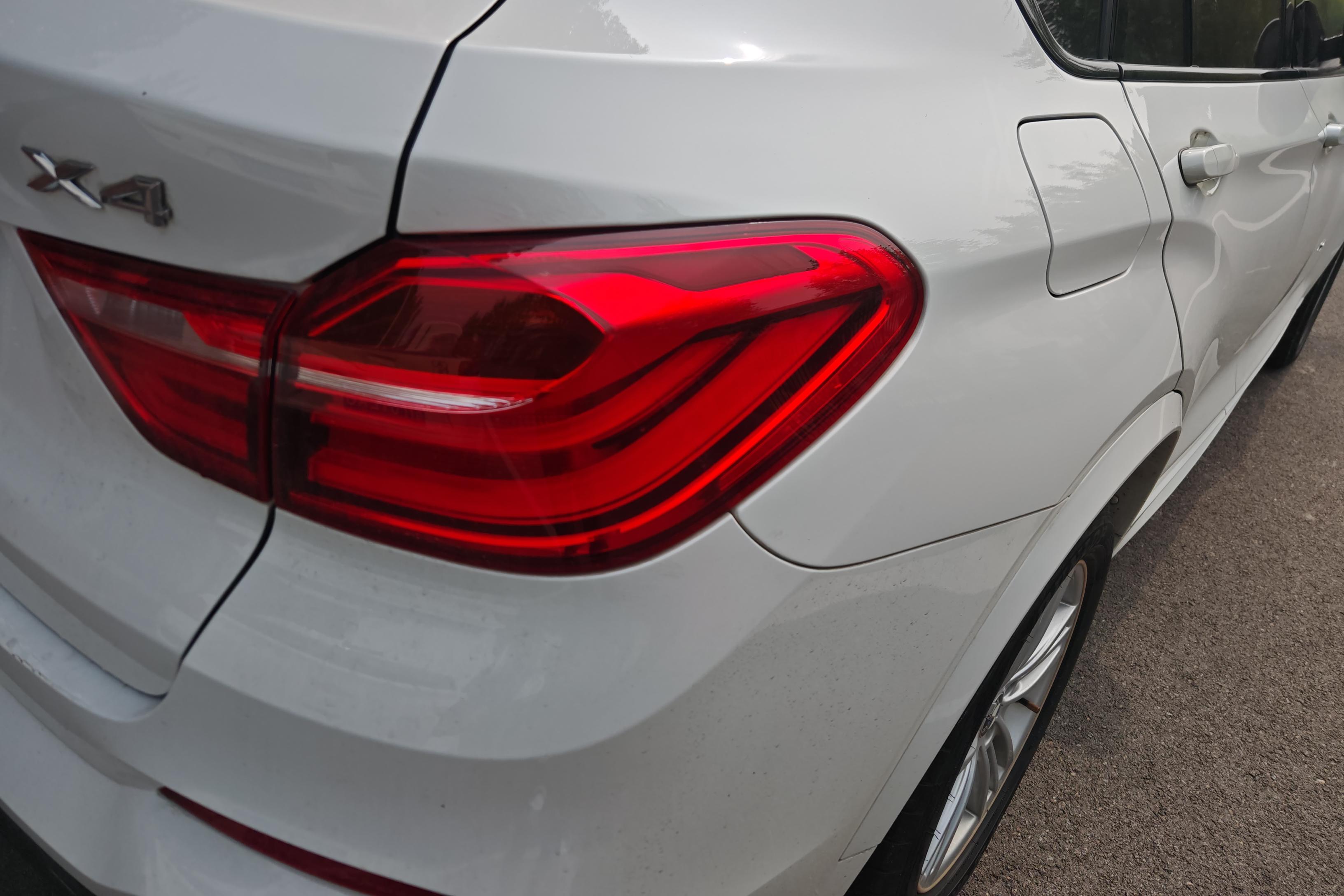 BMW X4 M40i 2017 car image #9