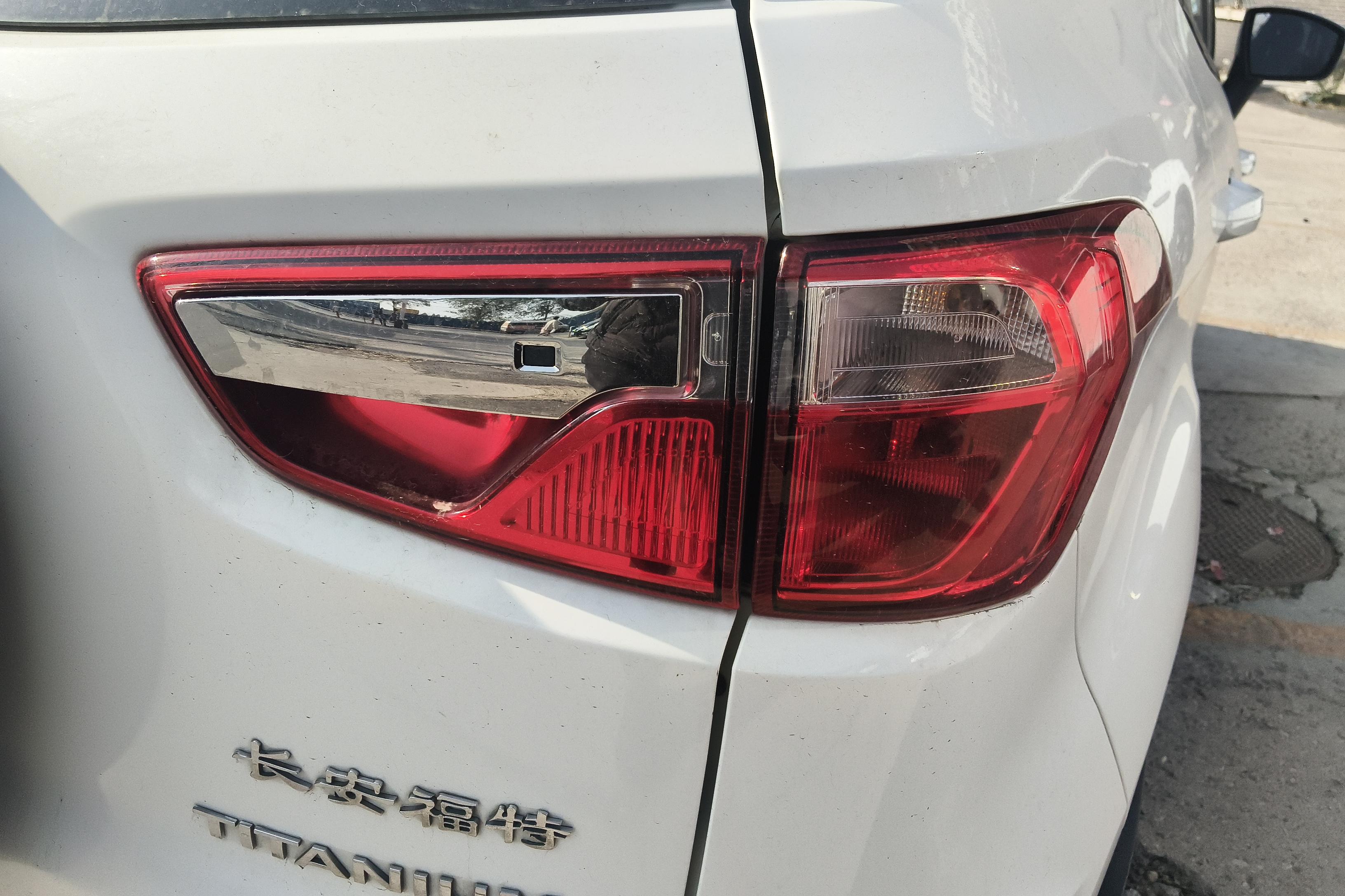 Ford EcoSport 2015 #9 Ford EcoSport 2015 car image #9