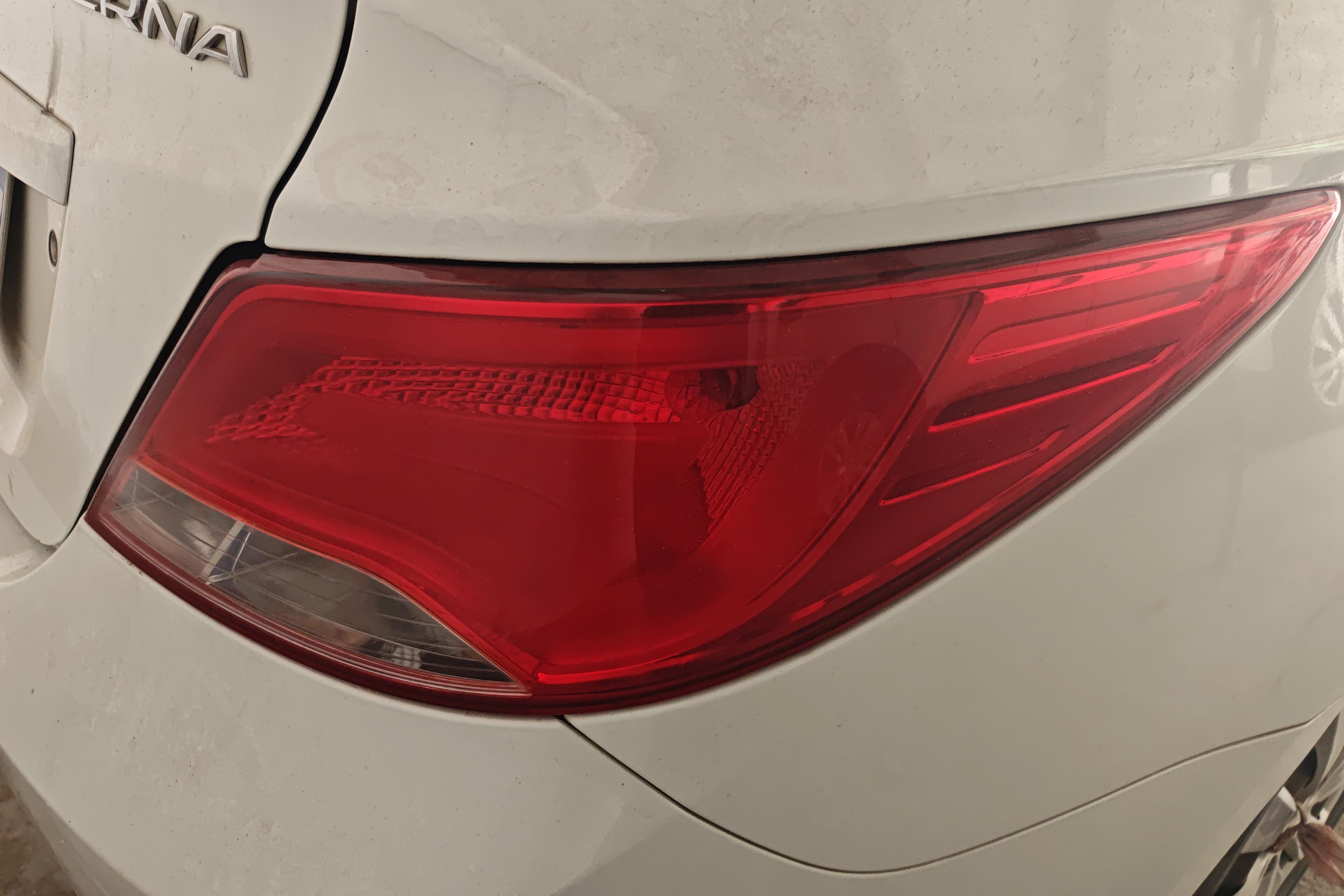 Hyundai Reina 2014 #9 Hyundai Reina 2014 car image #9