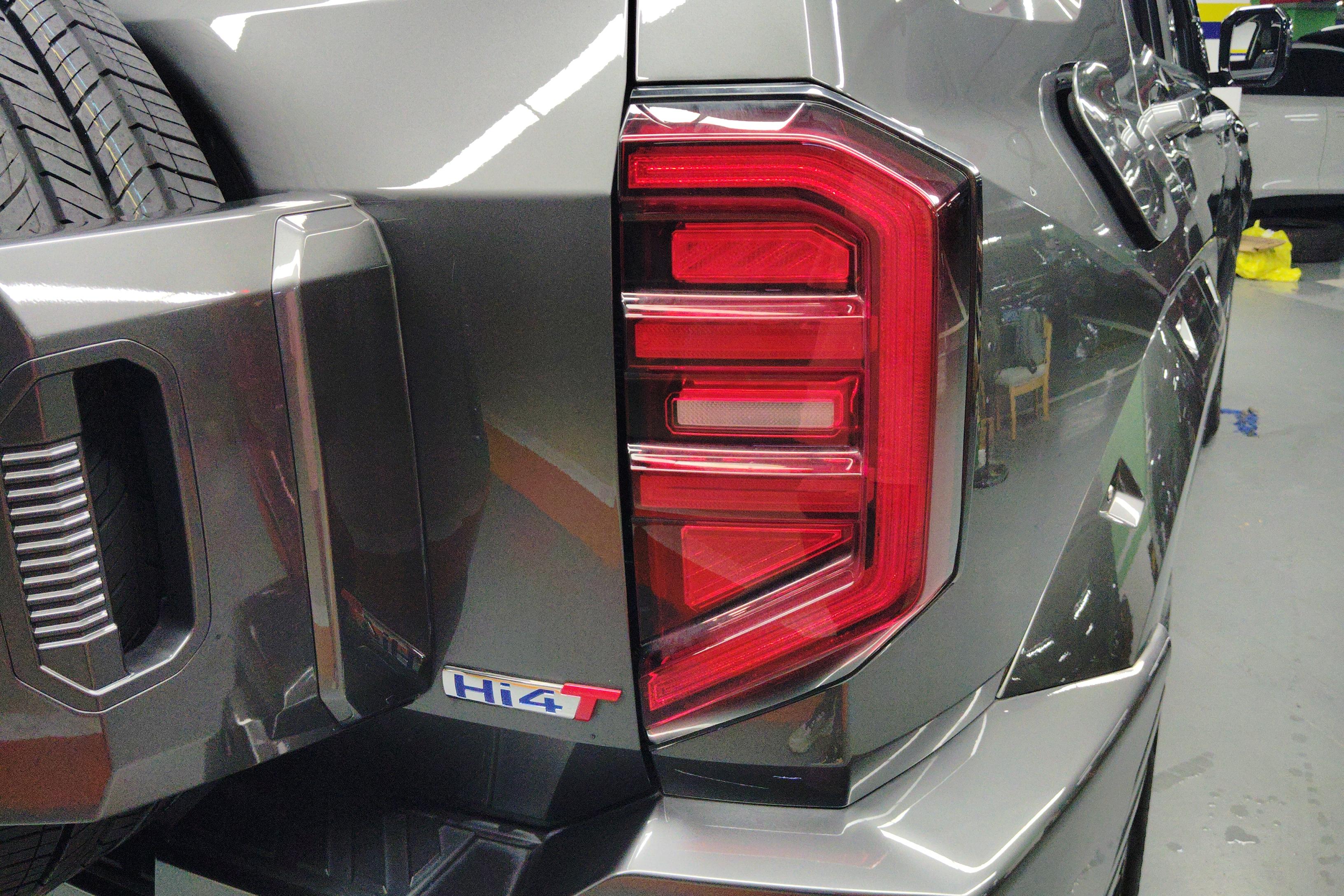 Tank 400 2023 car image #9