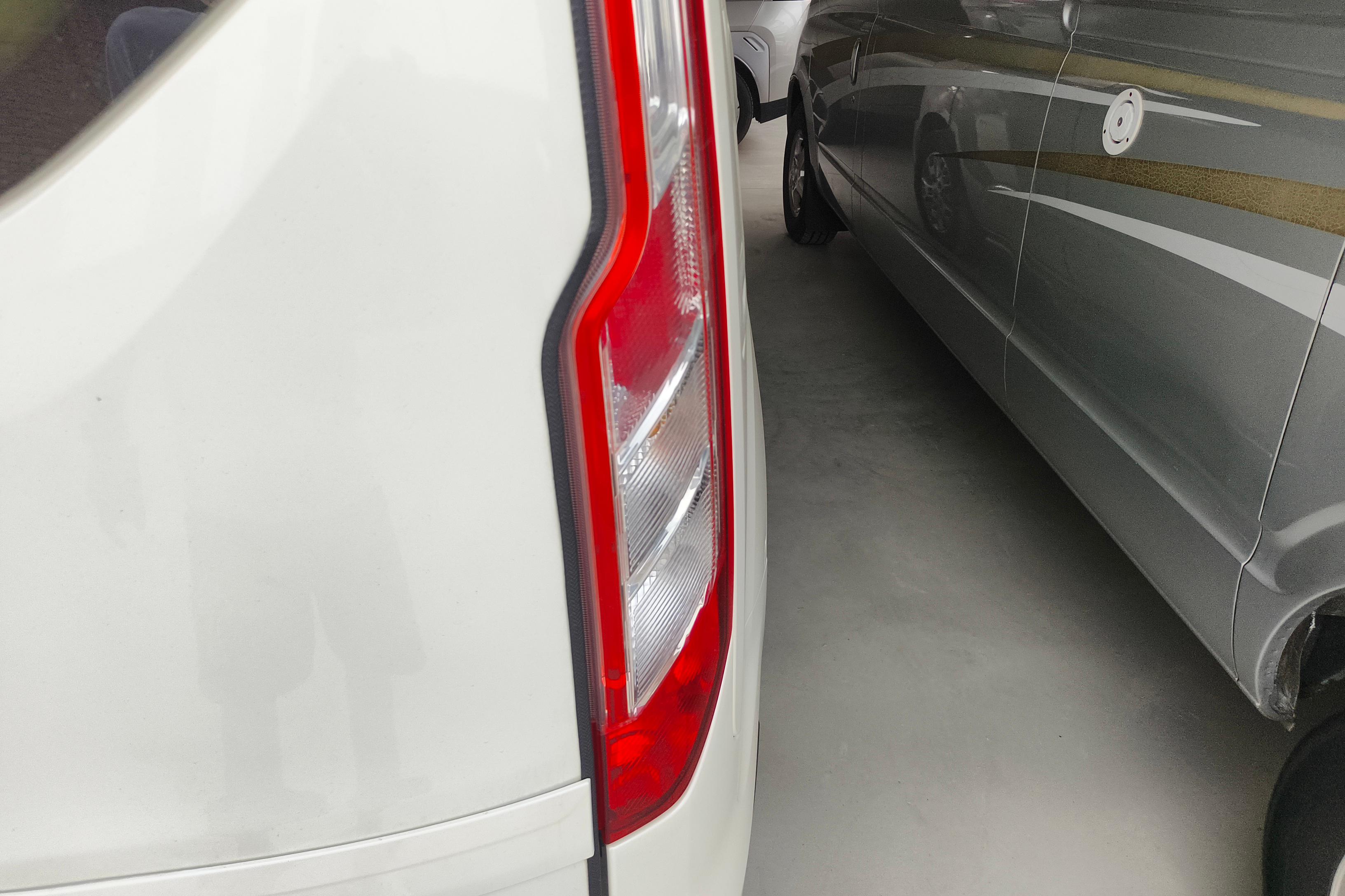 Ford Tourneo 2018 #9 Ford Tourneo 2018 car image #9