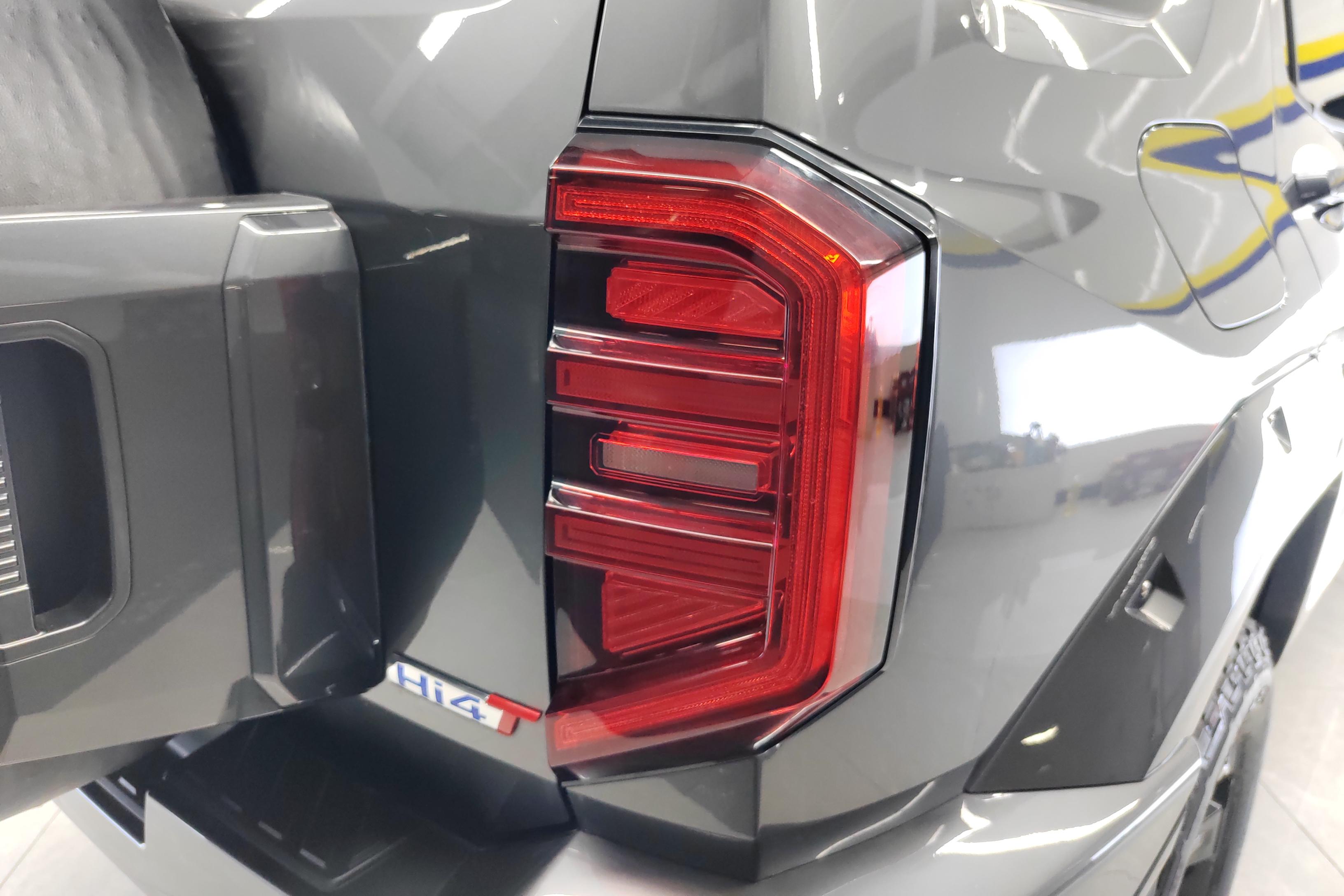 Tank 400 2024 car image #9