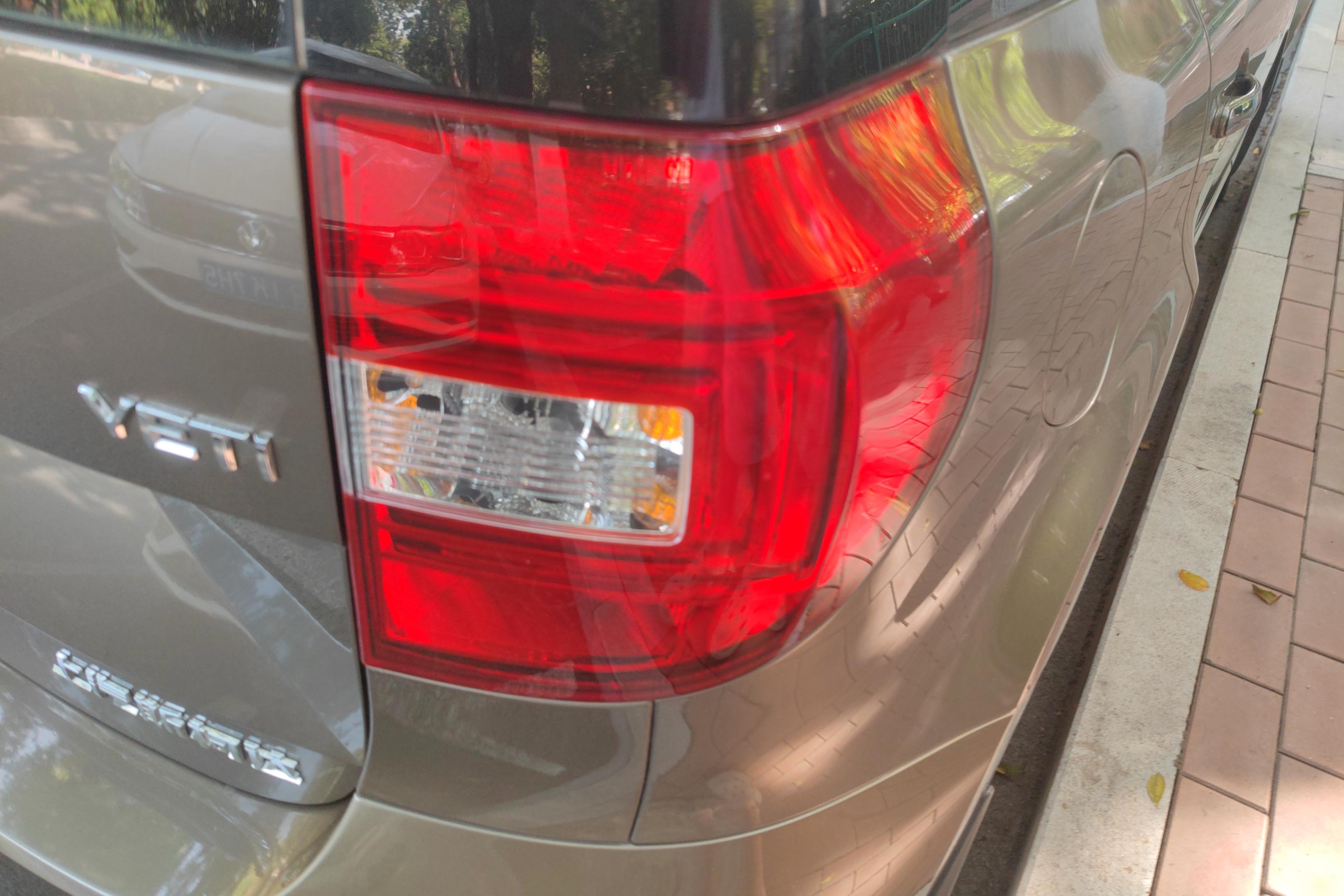 Skoda Yeti 2018 car image #9