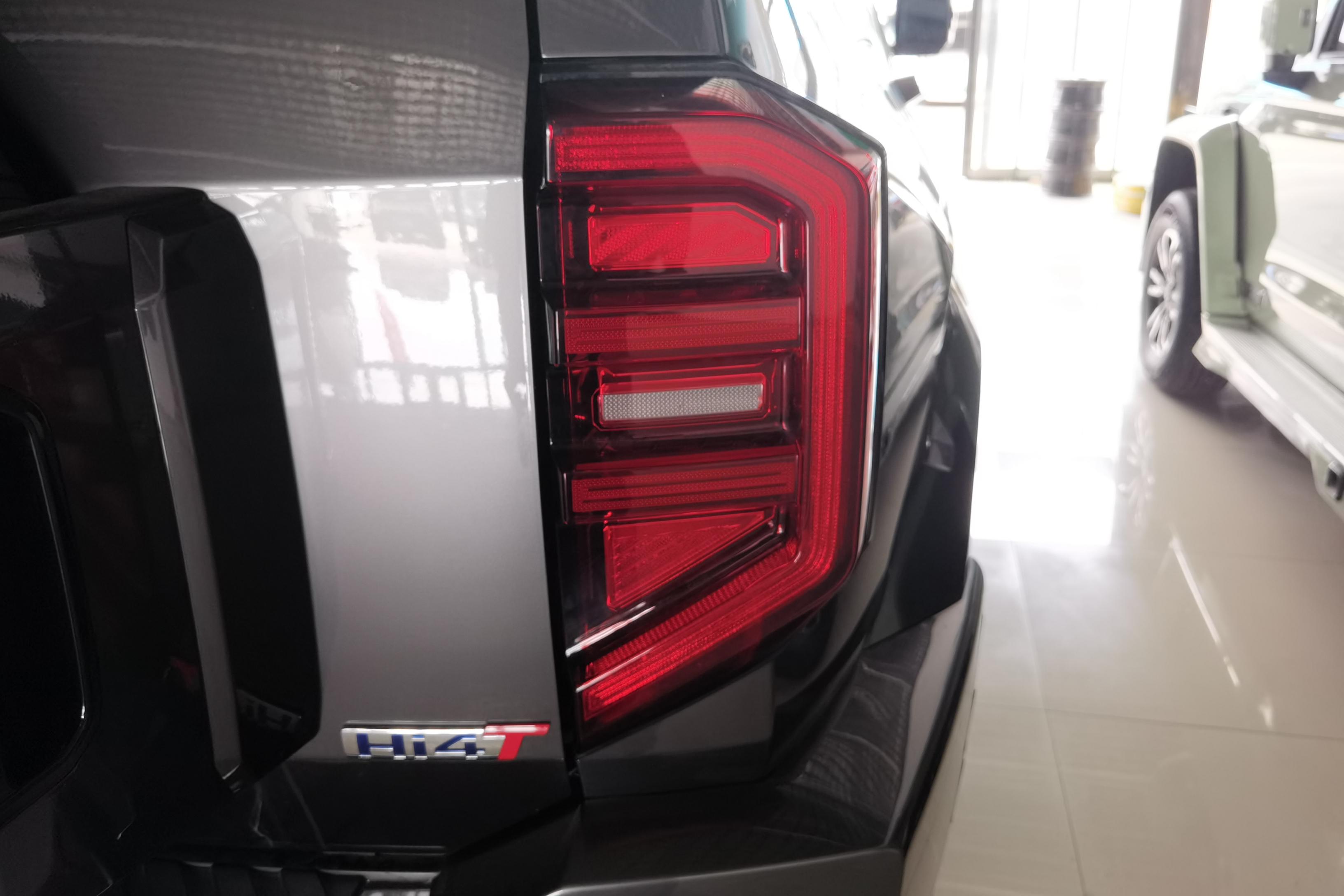 Tank 400 2024 car image #9