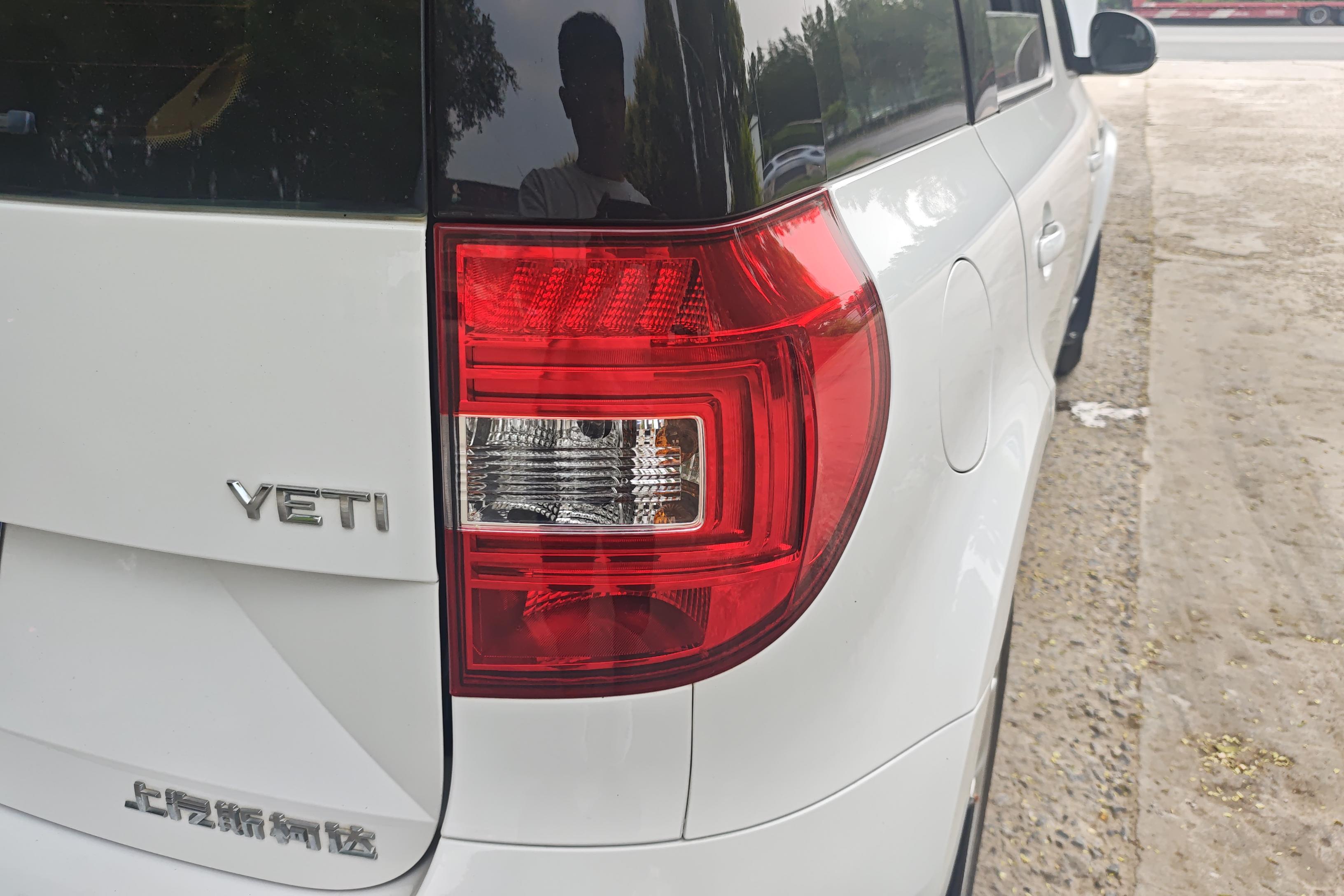 Skoda Yeti 2017 car image #9