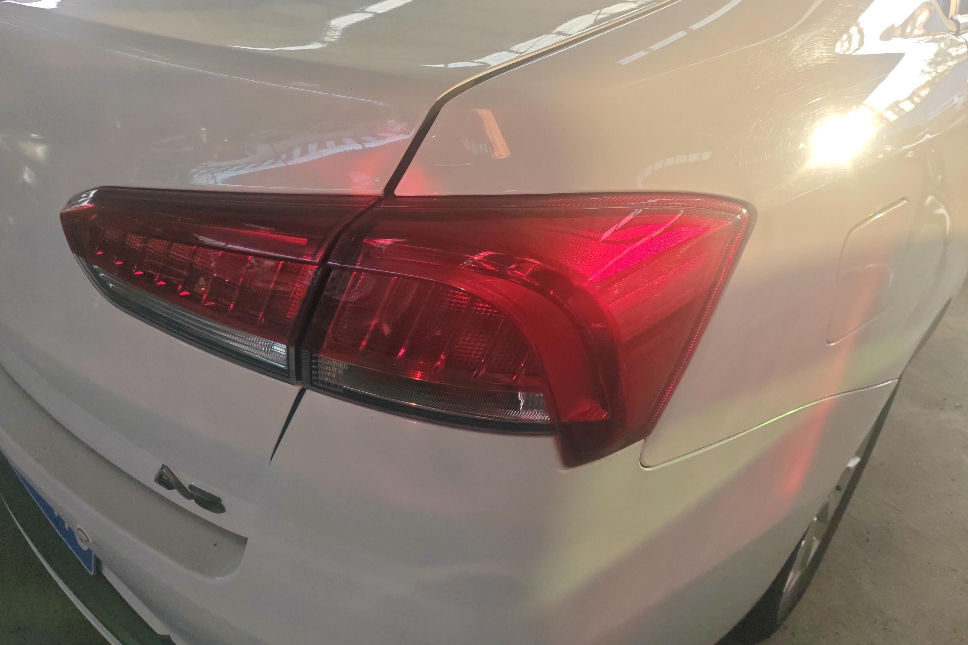 Soueast A5 Wing Dance 2019 #9 Soueast A5 Wing Dance 2019 car image #9