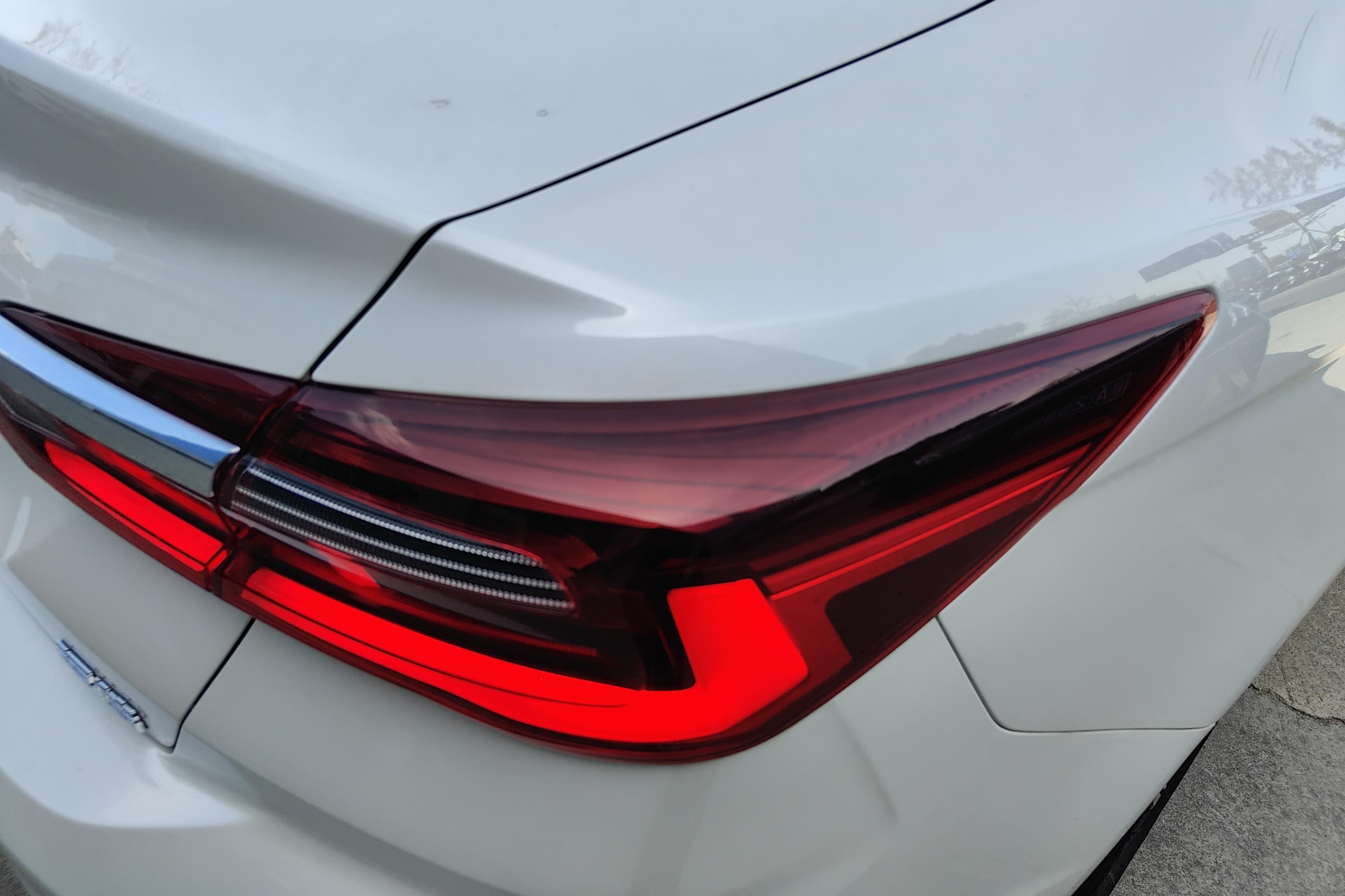 Ford Escort 2022 car image #9