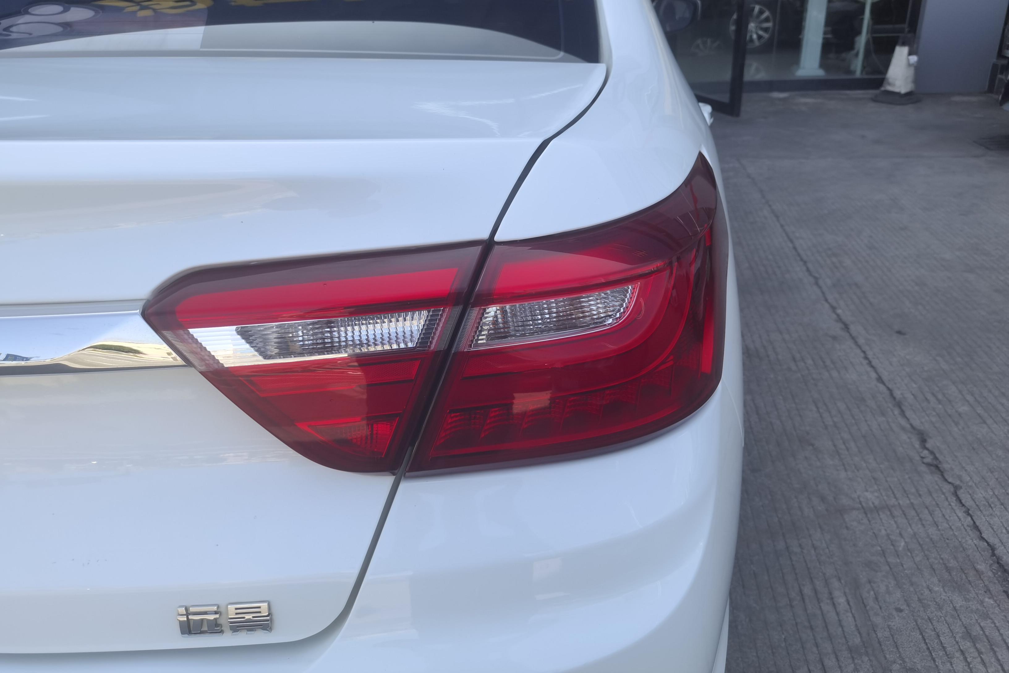 GEELY Vision 2021 car image #9